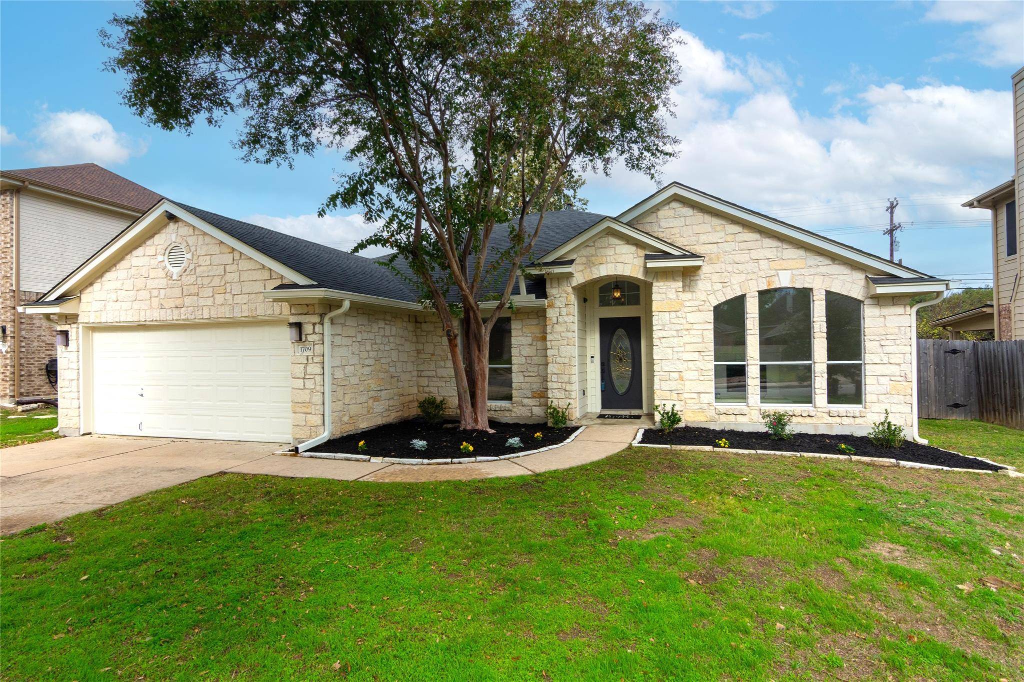 1709 Todd LN, Cedar Park, TX 78613