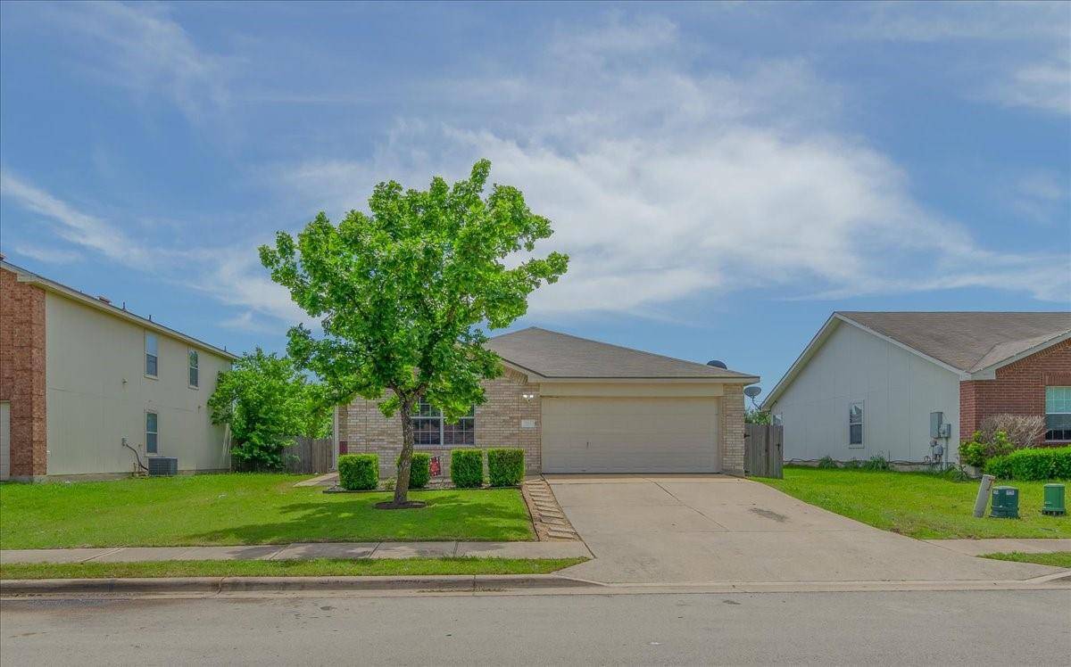225 Brown ST, Hutto, TX 78634