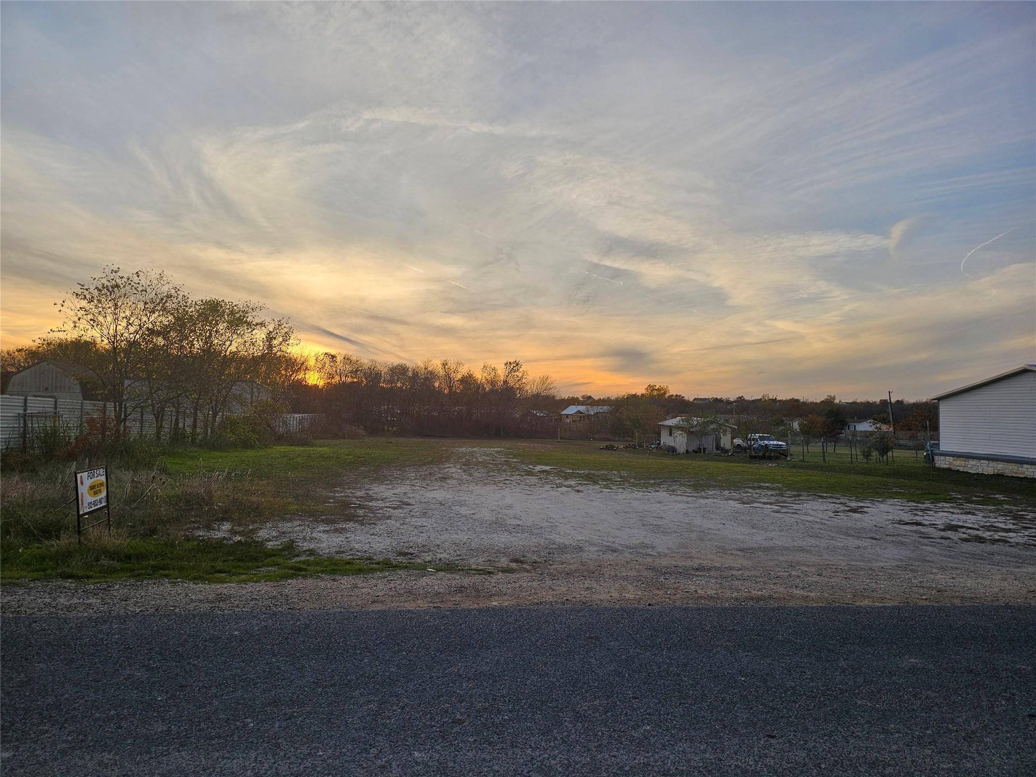 104 S Glen CV, Hutto, TX 78634