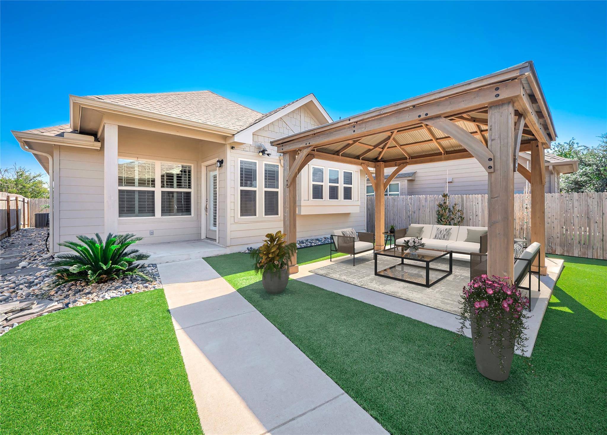 930 Silo ST, San Marcos, TX 78666