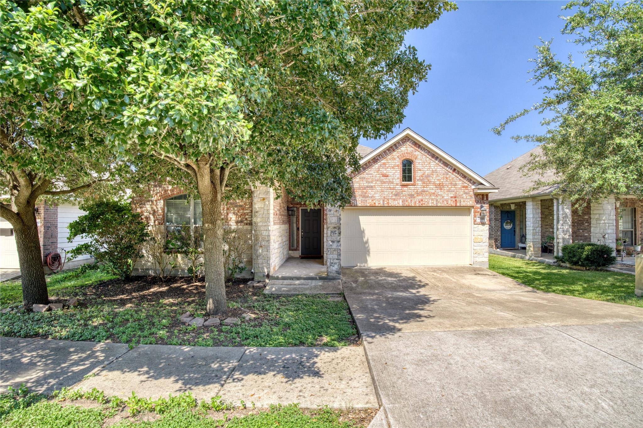 2070 Cambria DR, Buda, TX 78610