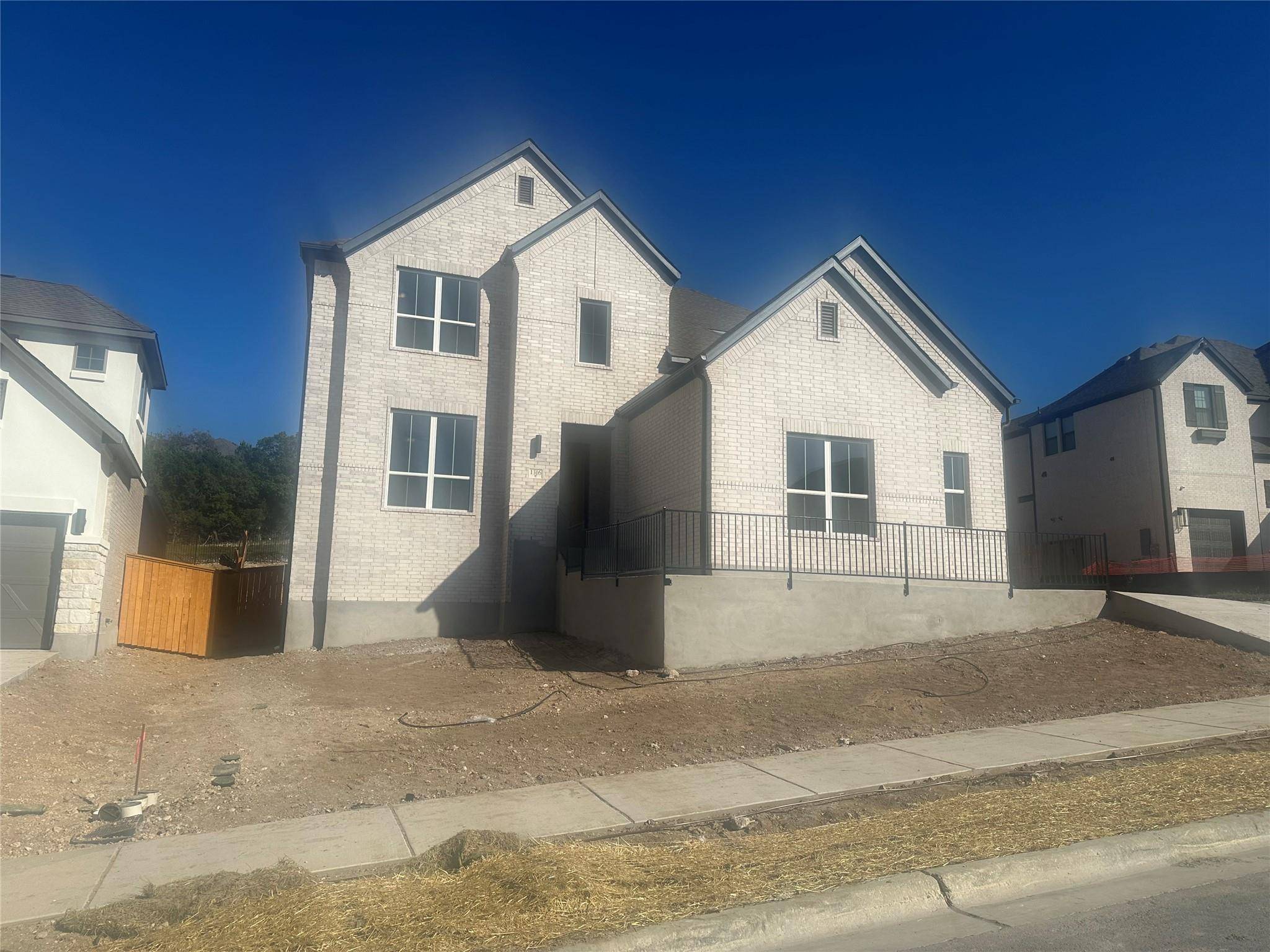 1316 Jolie Rose BND, Leander, TX 78641