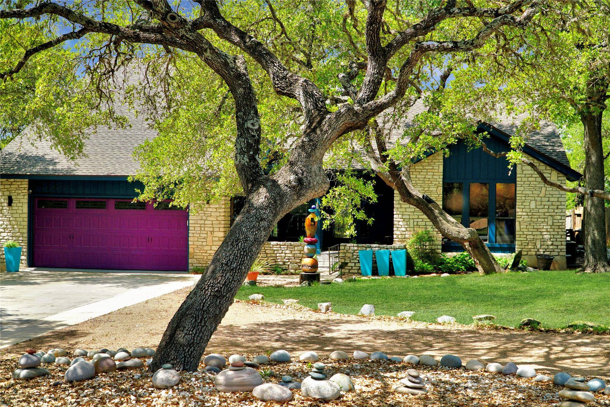 66 Woodcreek DR, Wimberley, TX 78676