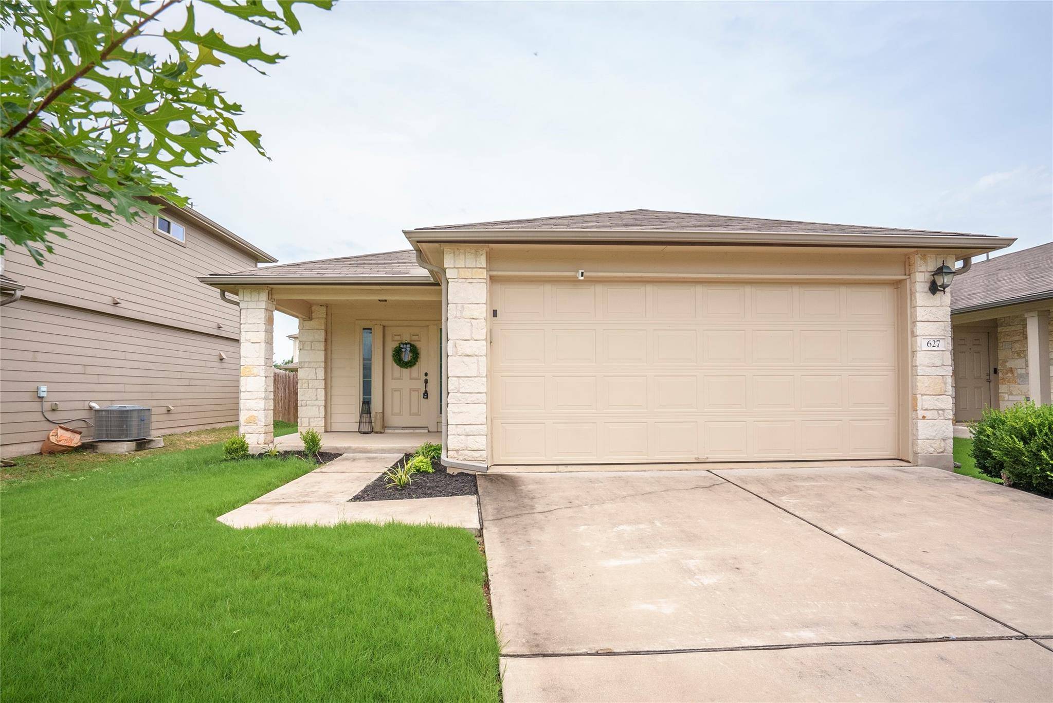627 Pinnacle DR, Georgetown, TX 78626