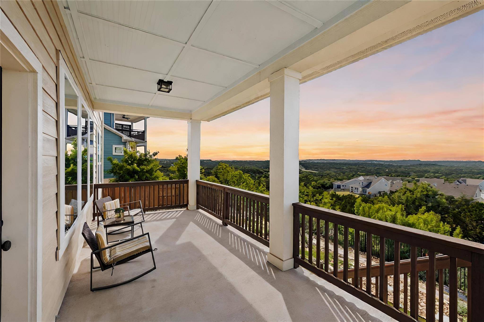 417 Dayridge DR, Dripping Springs, TX 78620