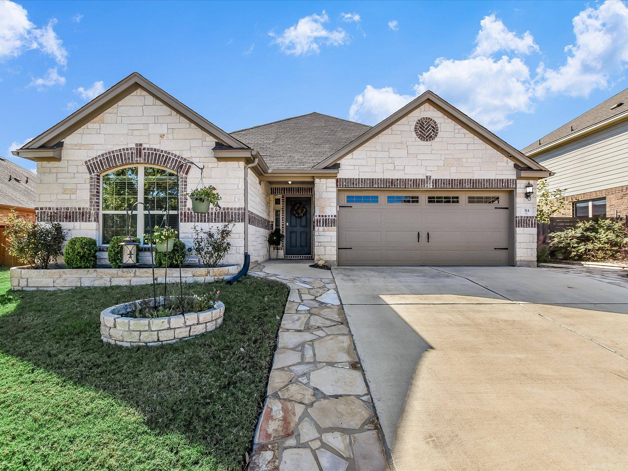 314 Leather Oak LOOP, San Marcos, TX 78666