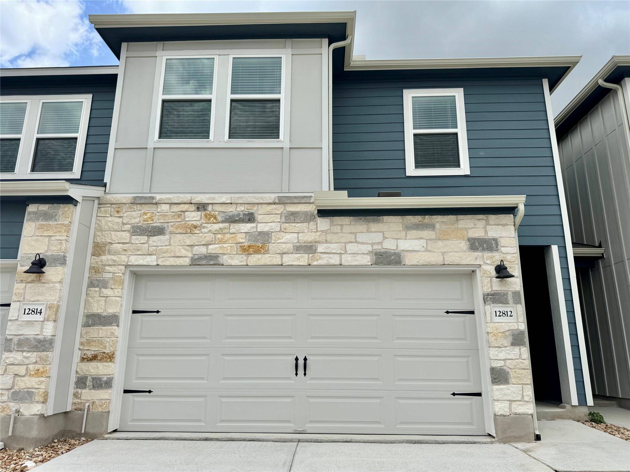 12812 Siena Village LN, Buda, TX 78610