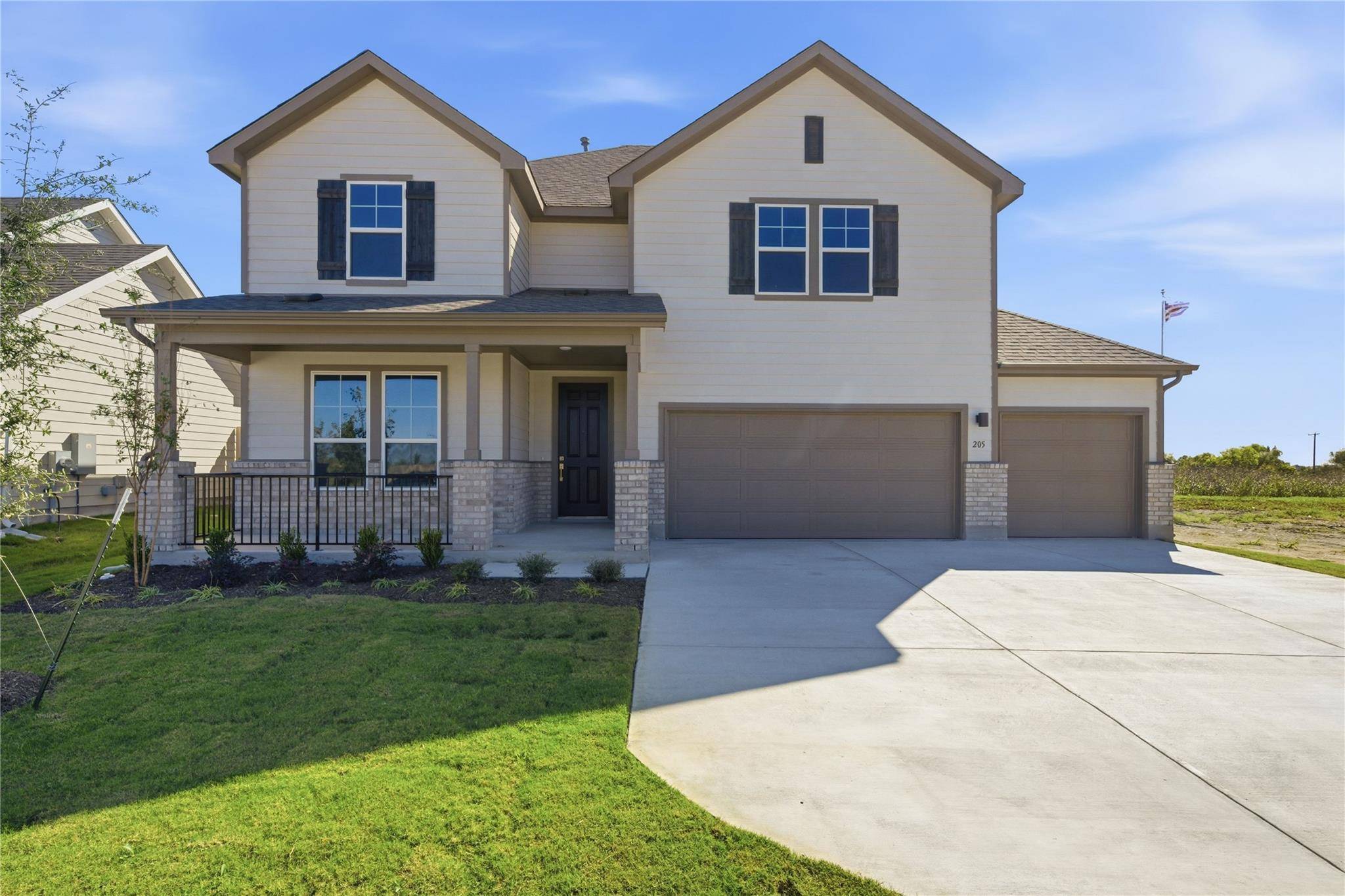 205 Caraway DR, Taylor, TX 76574