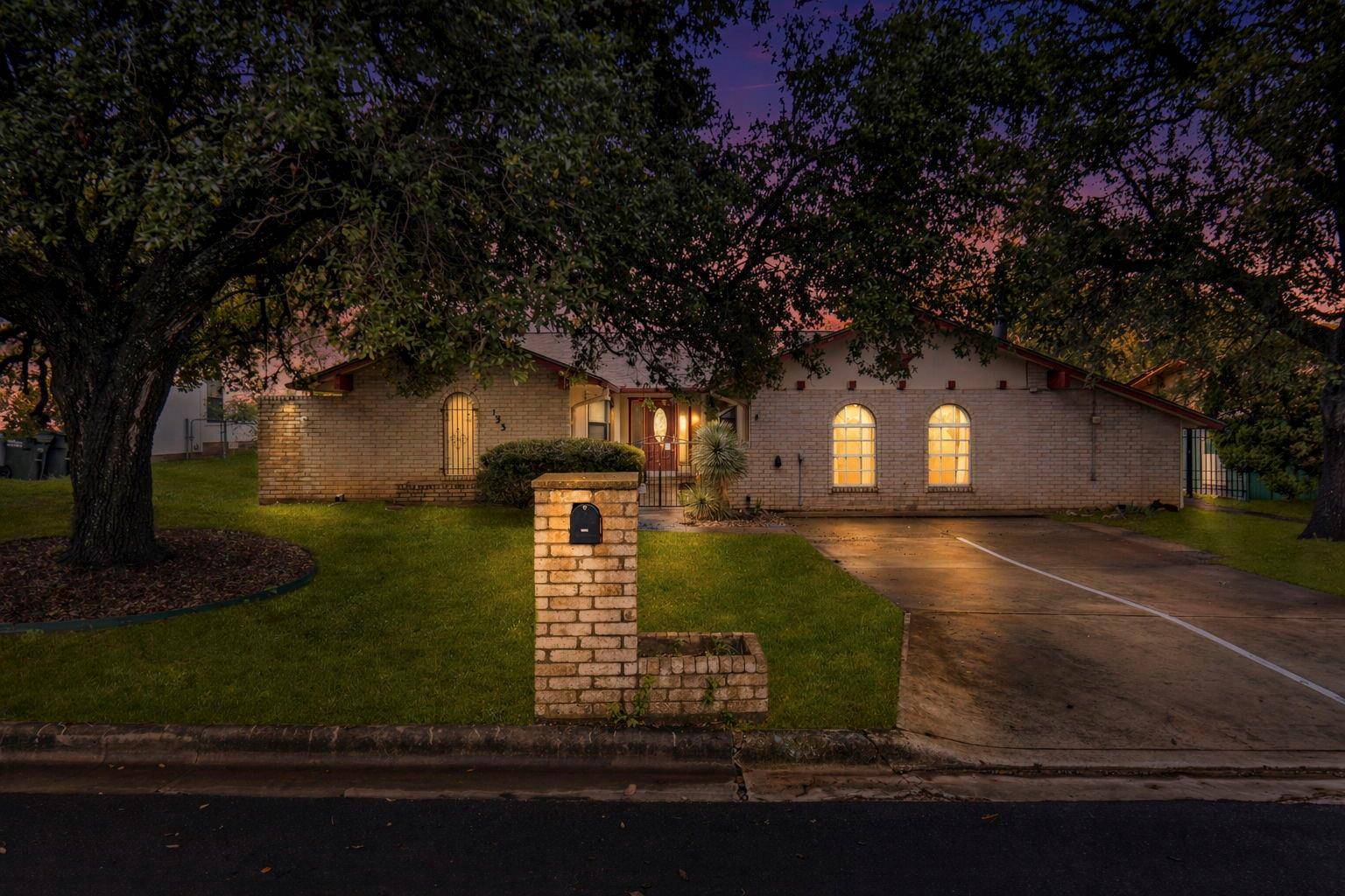 133 Chaparral ST, San Marcos, TX 78666