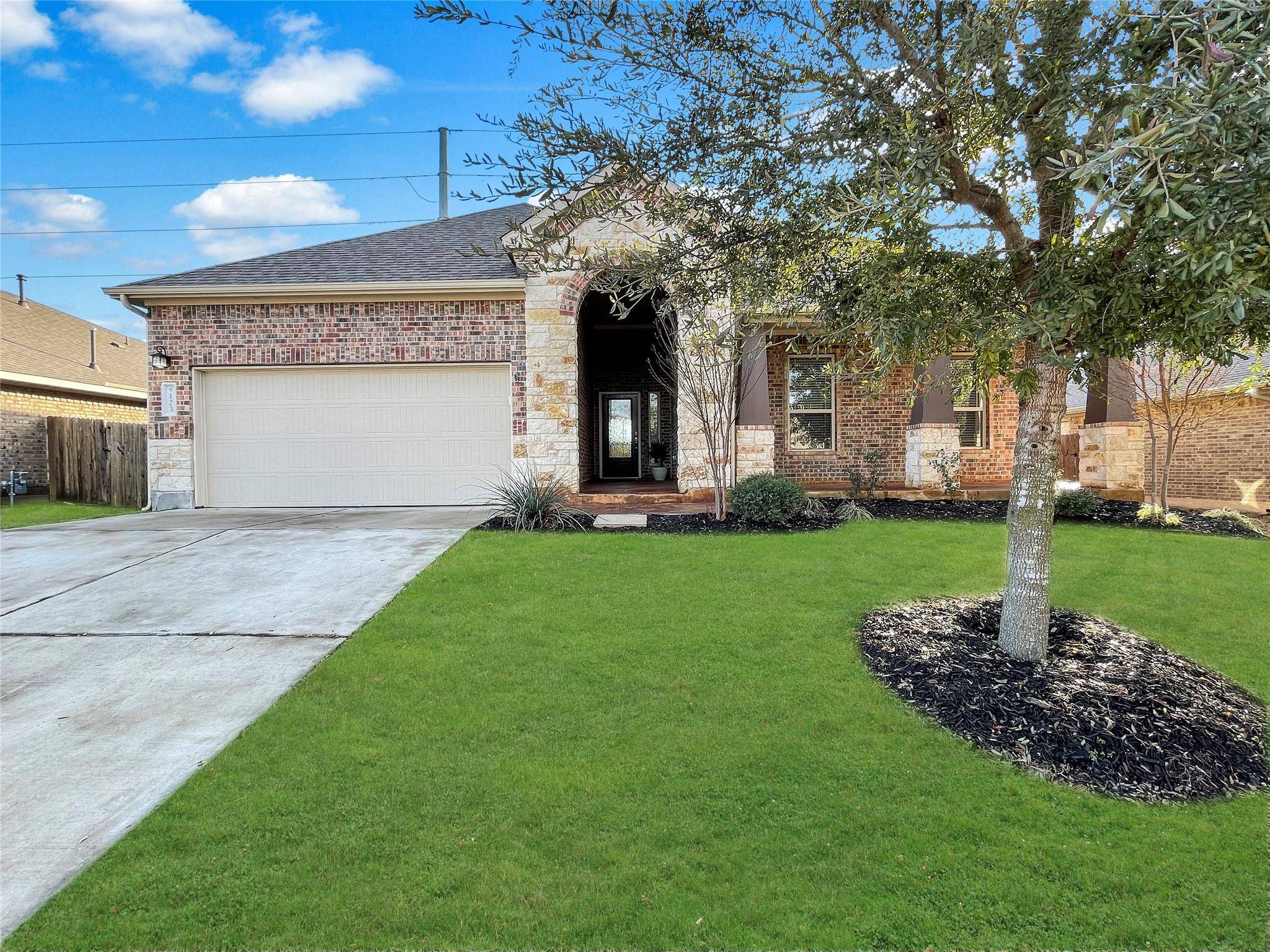 123 Headwaters DR, Bastrop, TX 78602