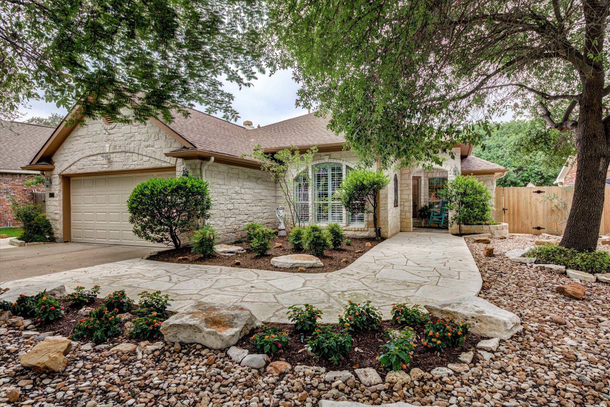 9413 La Puente DR, Austin, TX 78749