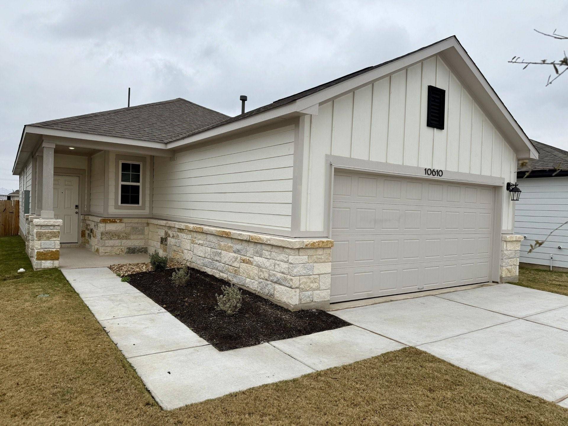 10610 Best Bet DR, Buda, TX 78610