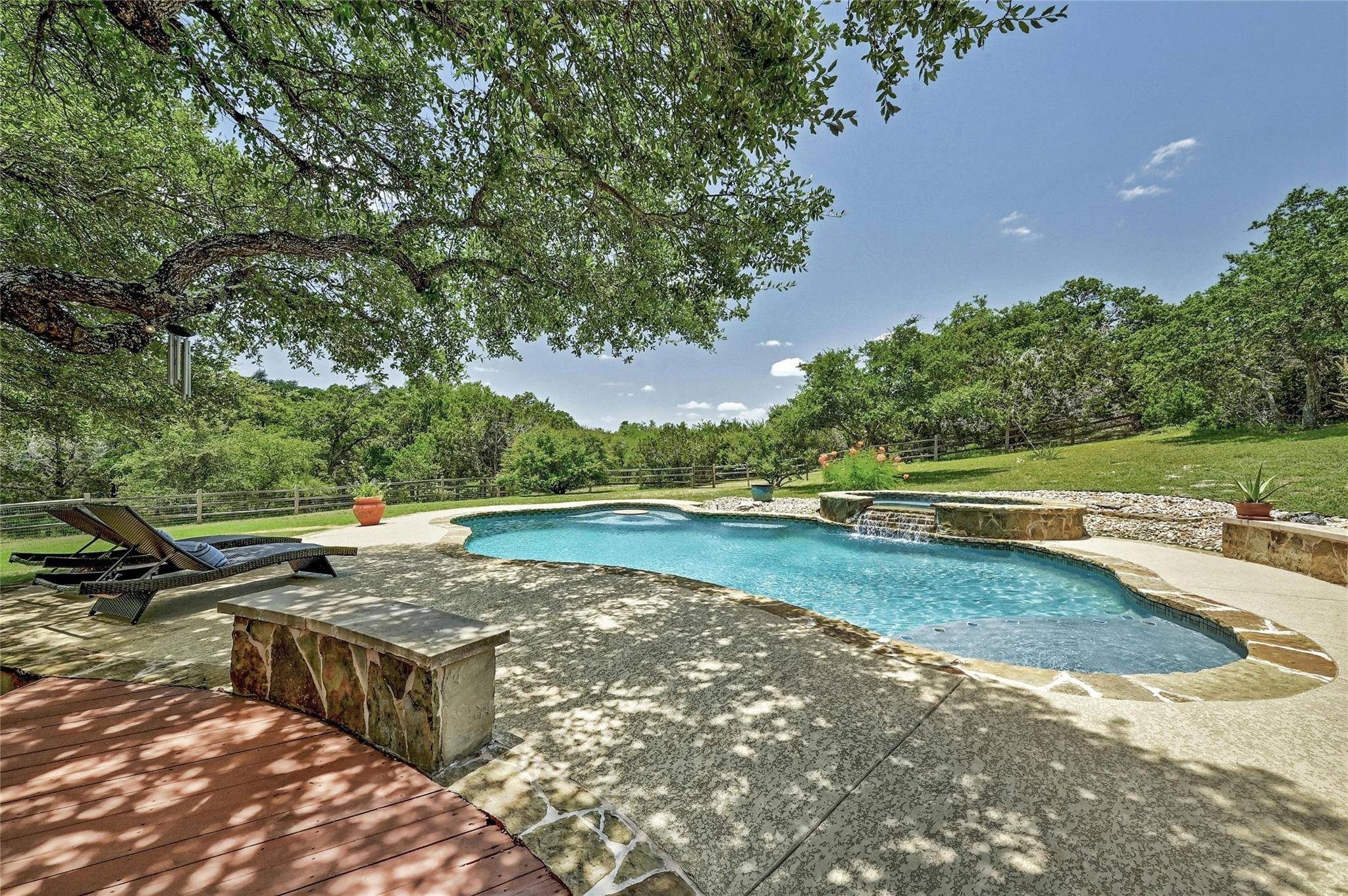 356 Barberry PARK, Driftwood, TX 78619