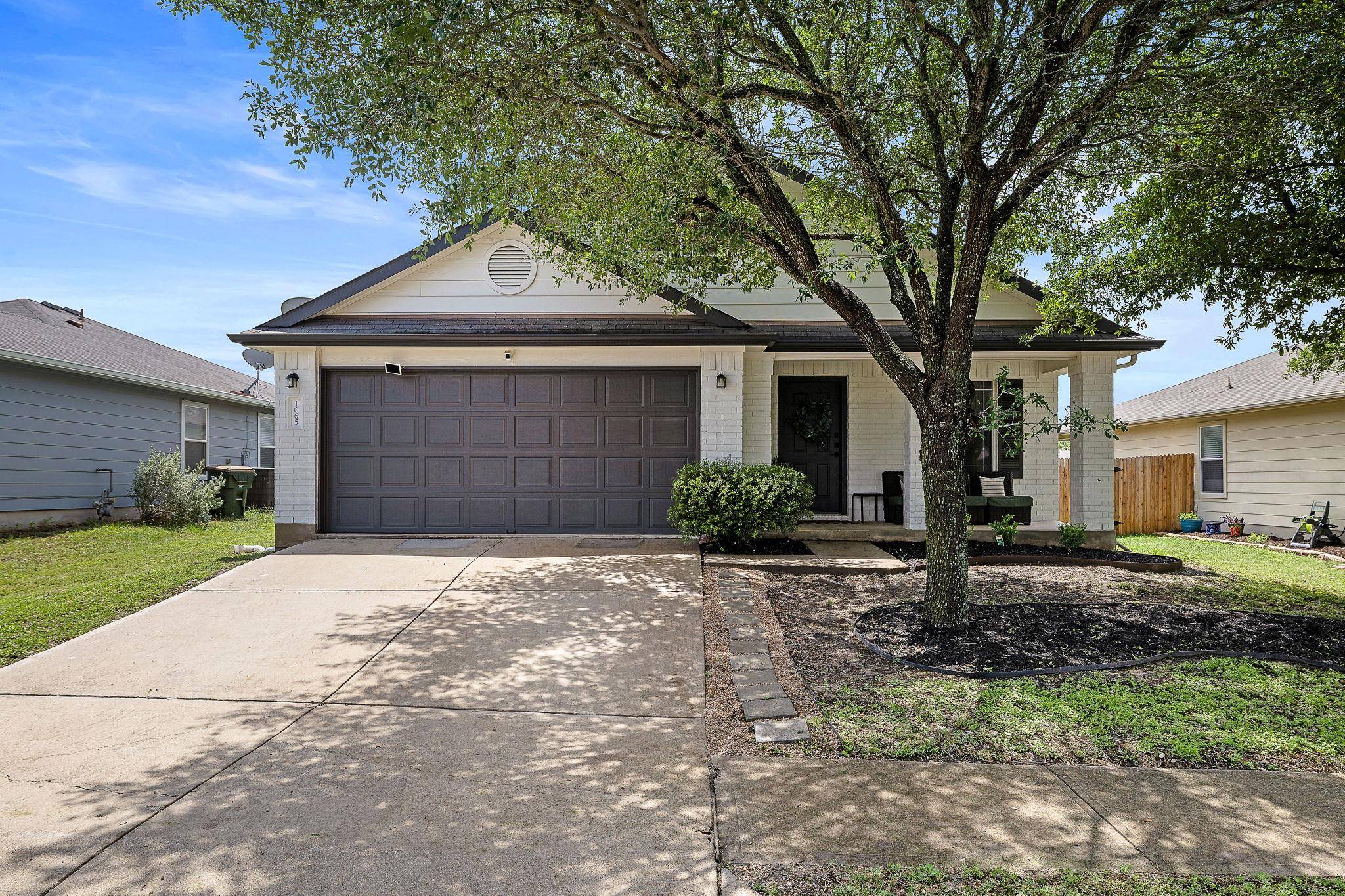 1065 Canada Wild DR, Buda, TX 78610