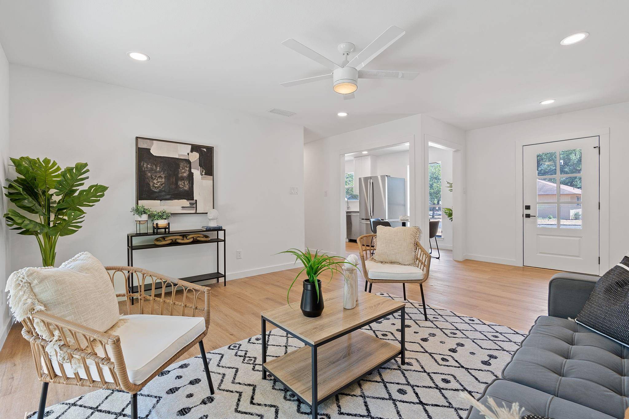 215 Thompson ST, Cedar Park, TX 78613