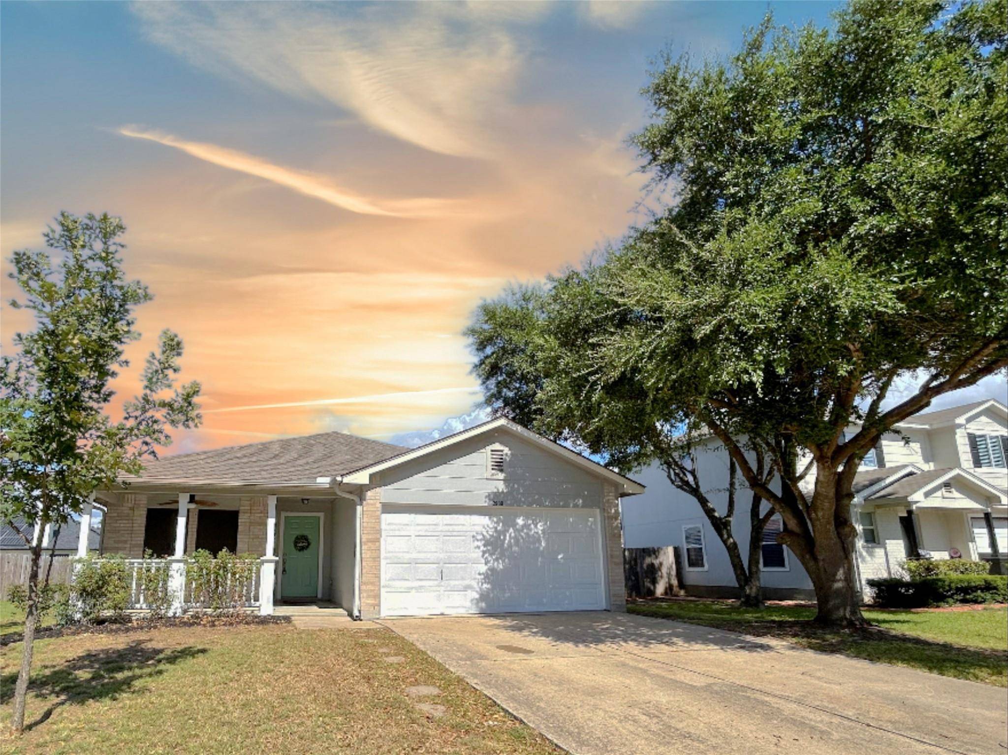 2908 Tyler LN, Taylor, TX 76574