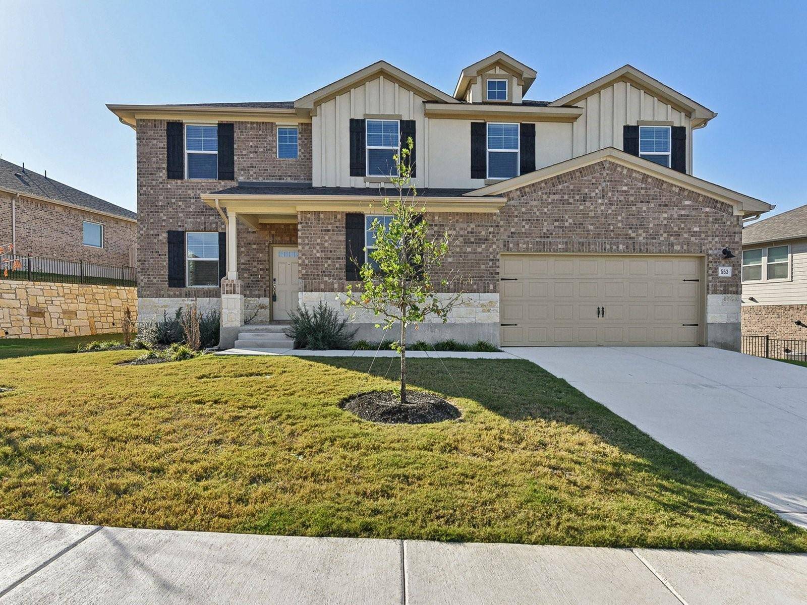 553 Sue Peaks LOOP, Dripping Springs, TX 78620