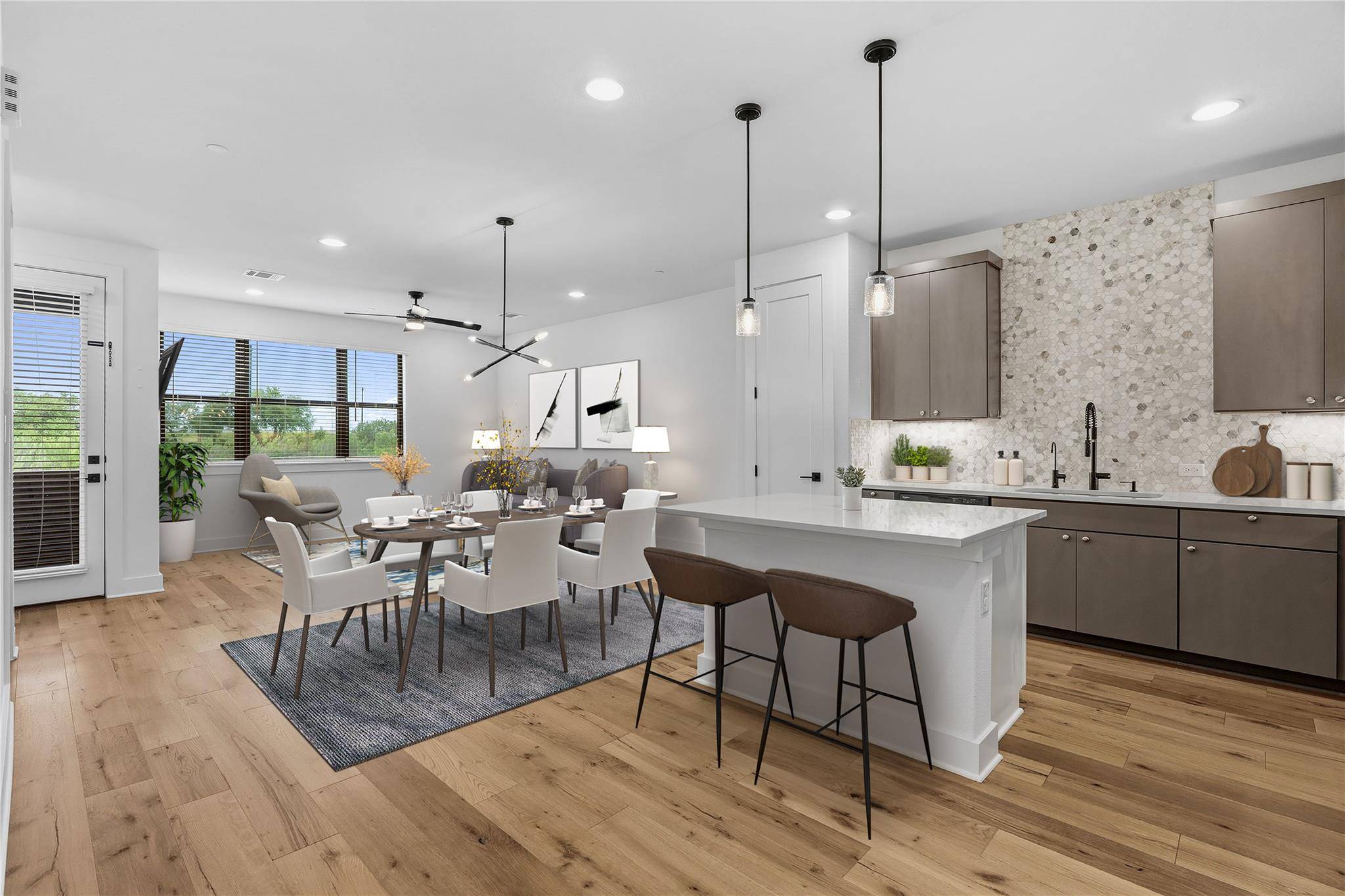 315 Holton DR #201, Austin, TX 78737