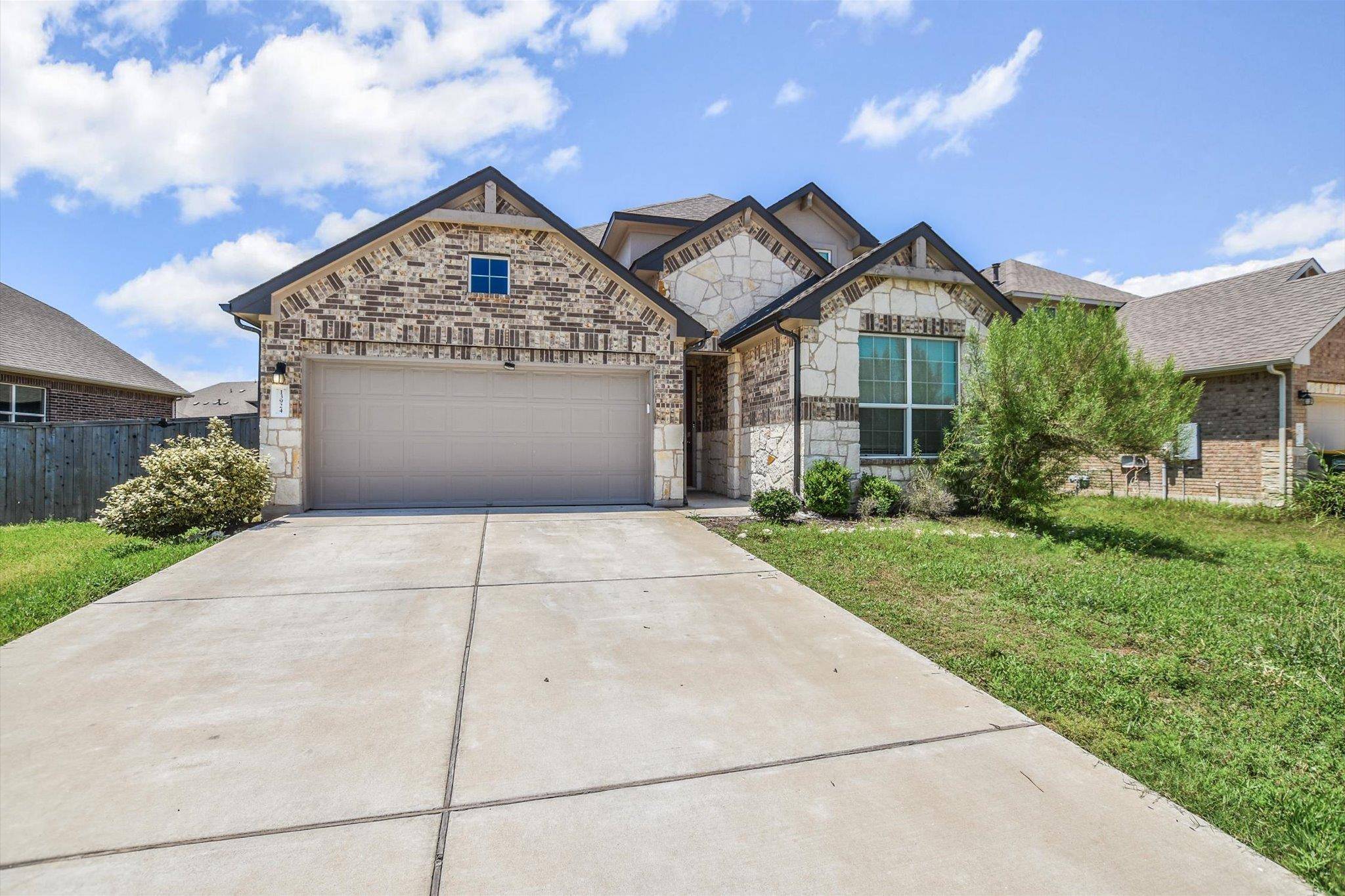 13924 McArthur DR, Manor, TX 78653