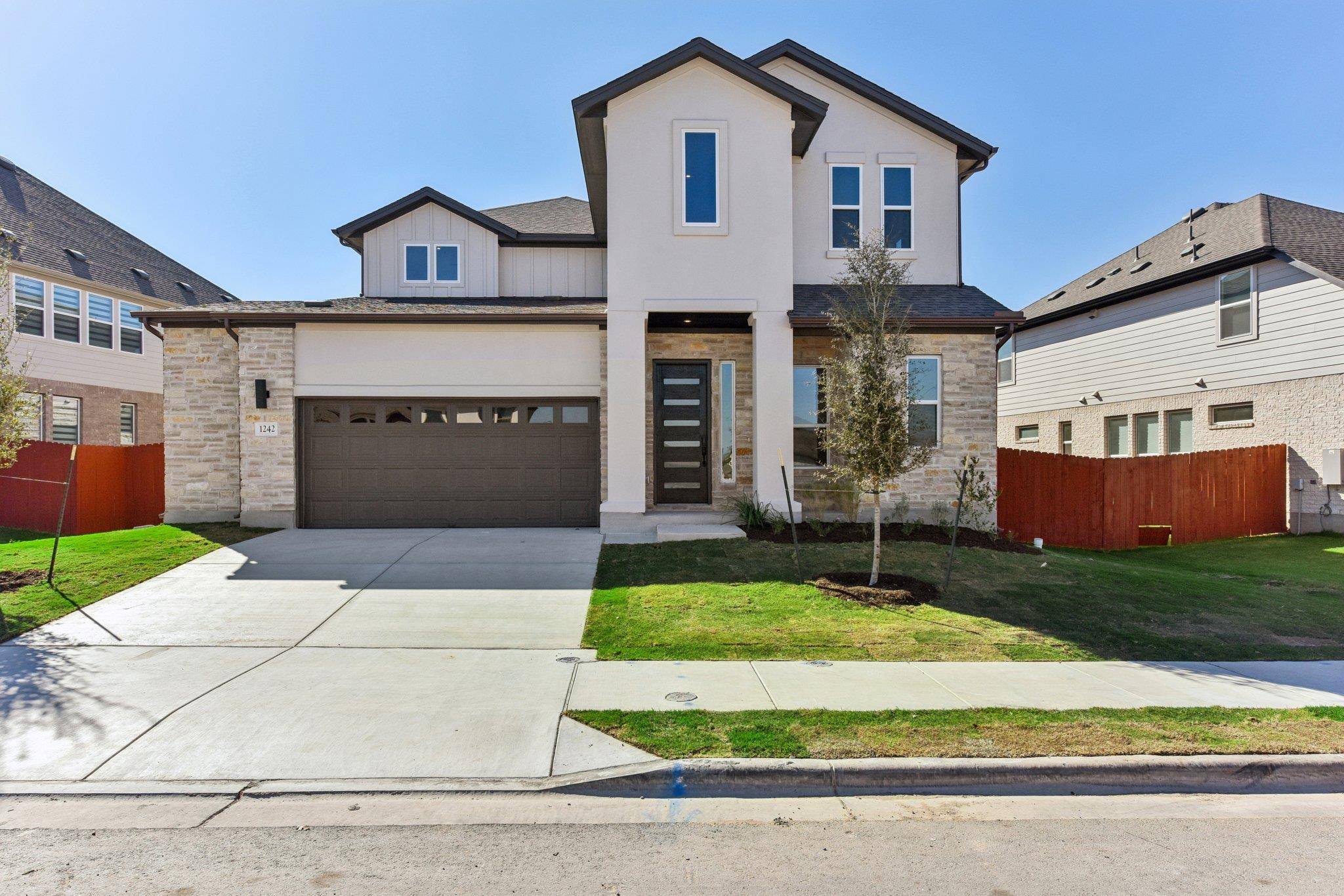 1242 Robin TRL, Round Rock, TX 78681