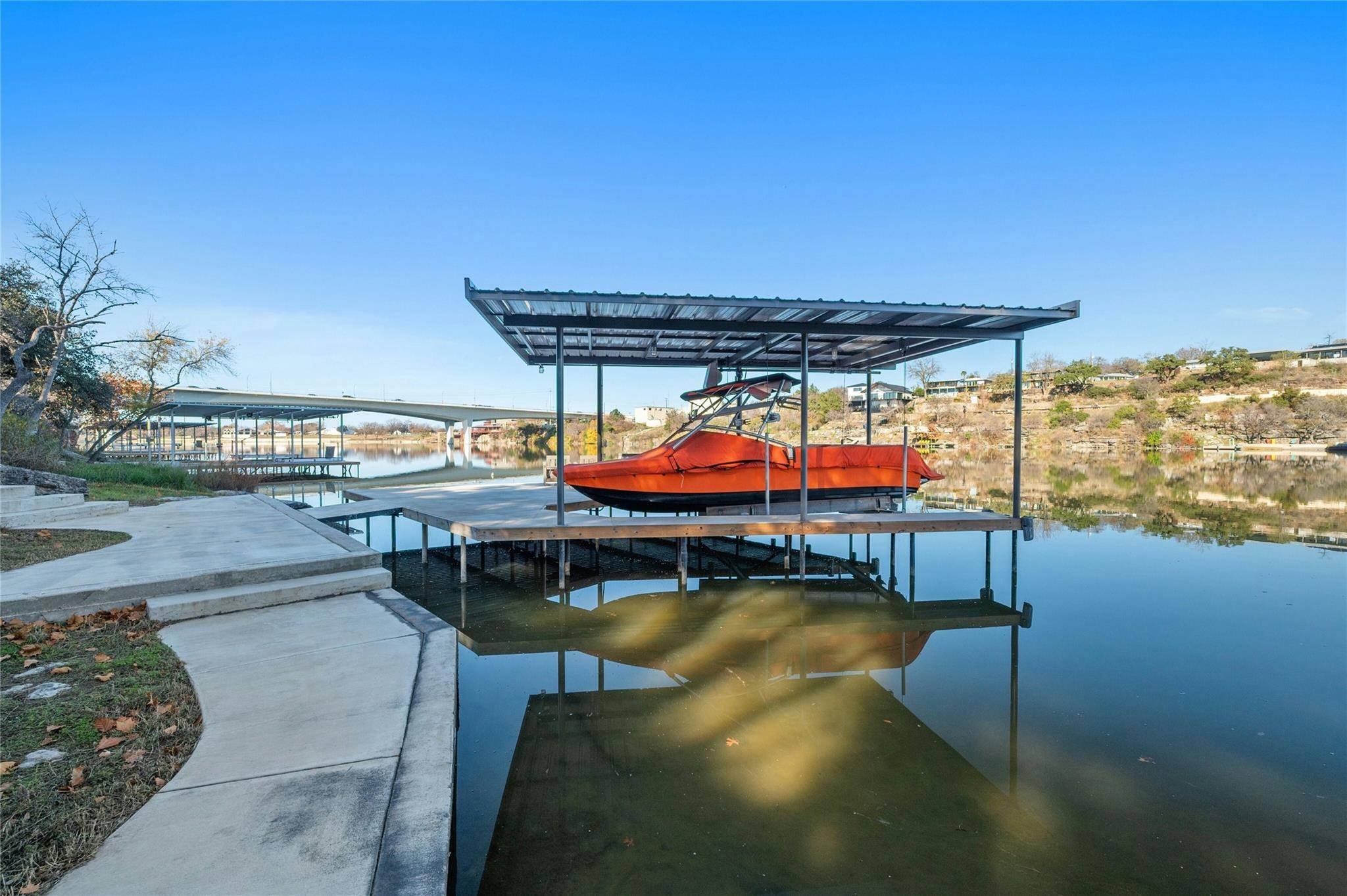 120 Los Escondidos ST, Marble Falls, TX 78654