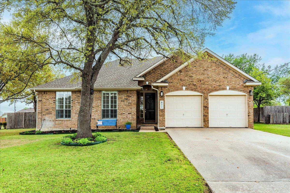 215 Meadow Woods DR, Kyle, TX 78640