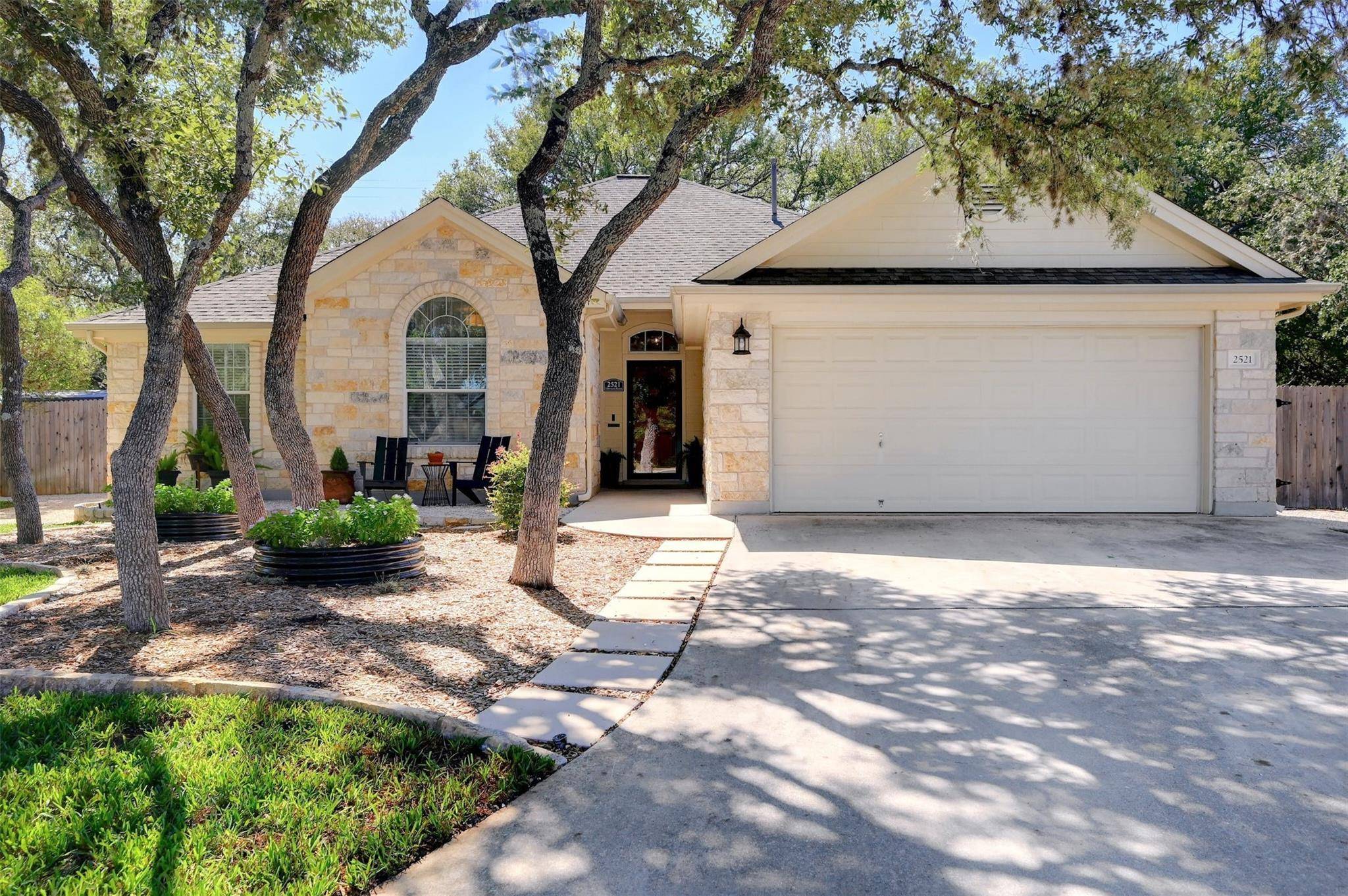 2521 Missum PT, San Marcos, TX 78666