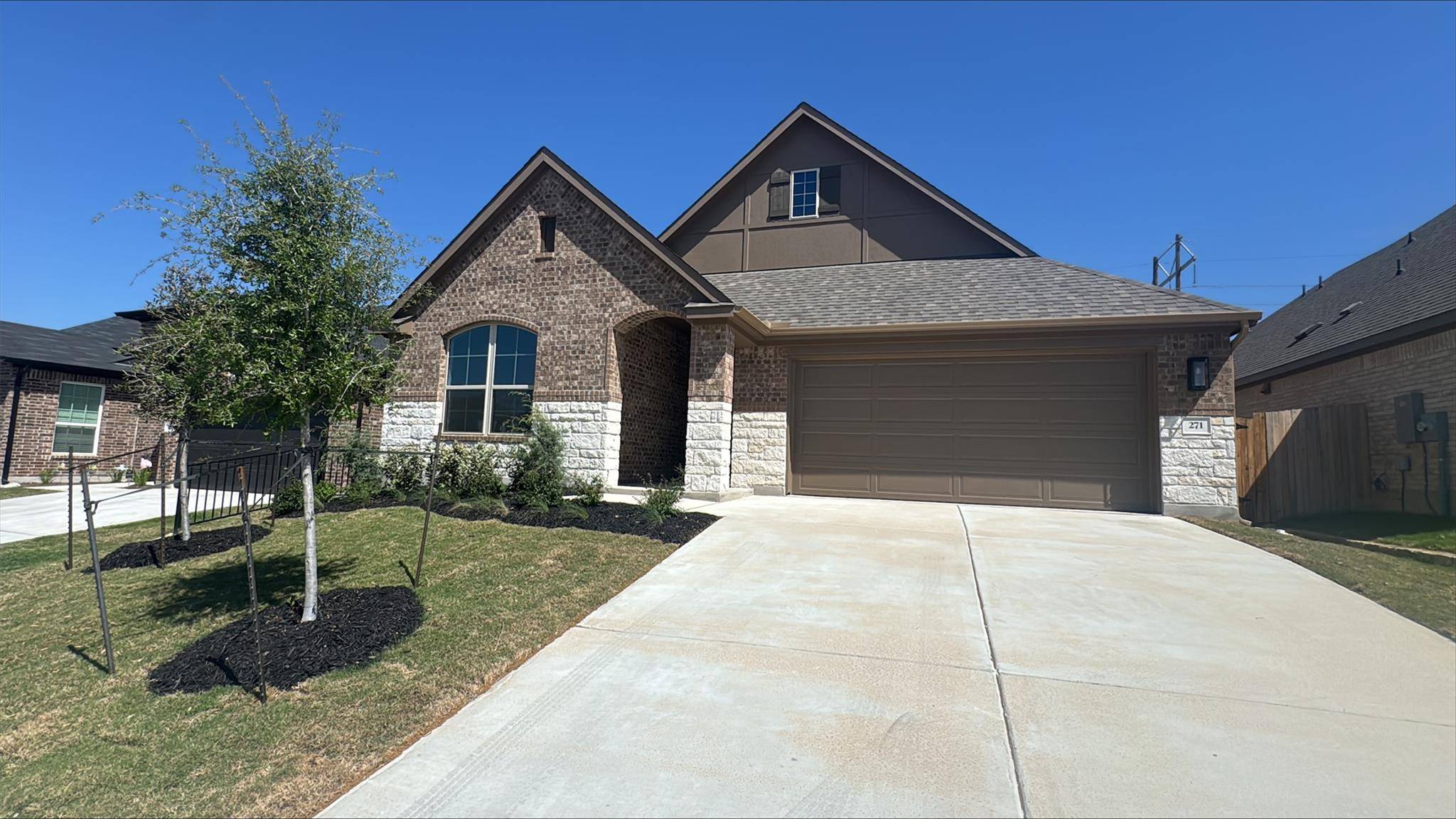 271 Grey Leaf RD, Buda, TX 78610