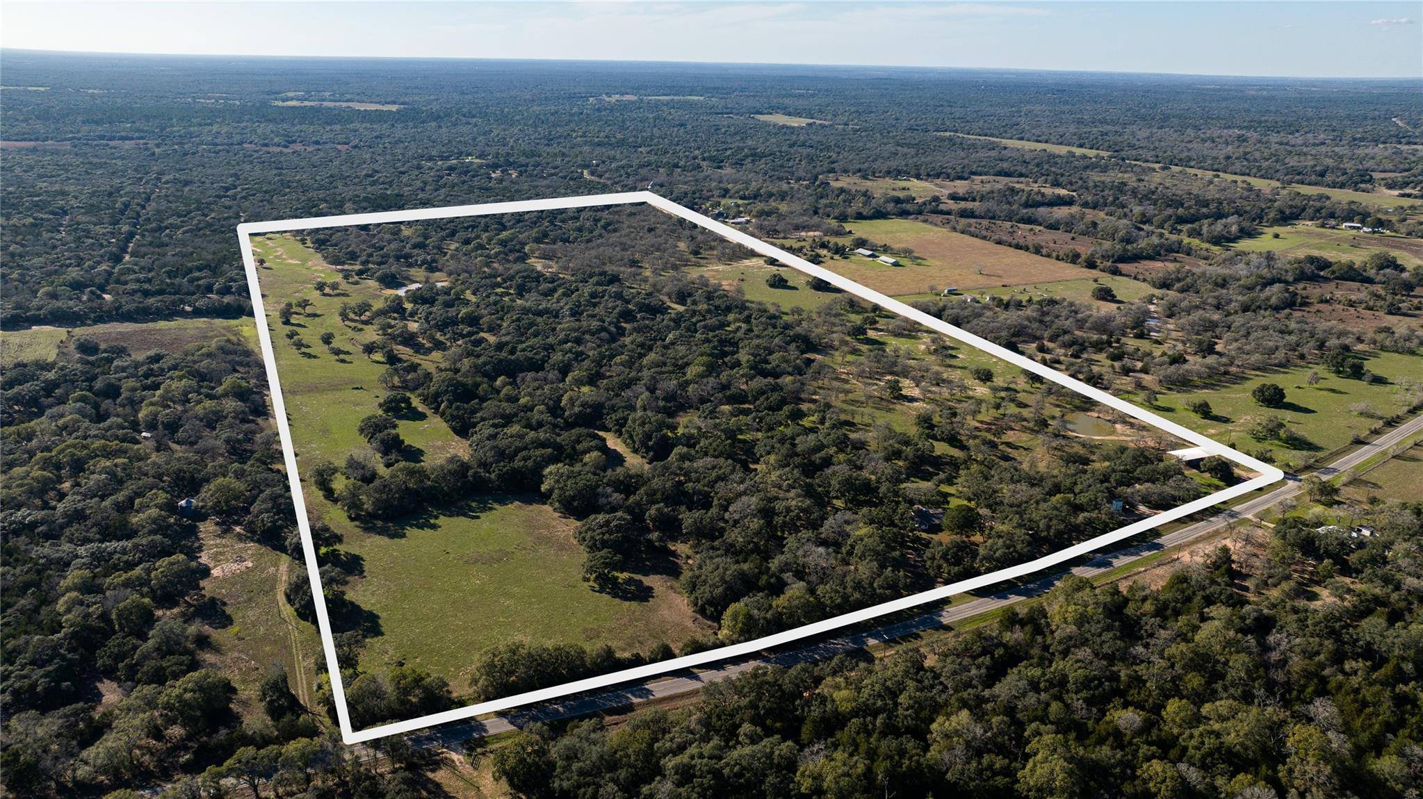 12570 FM 530, Hallettsville, TX 77964