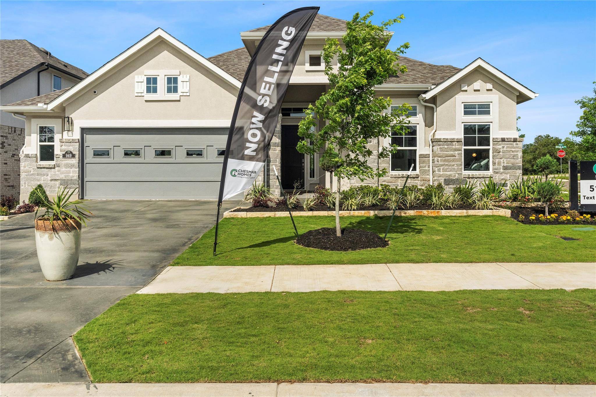 949 Leaning Oak LN, Georgetown, TX 78628