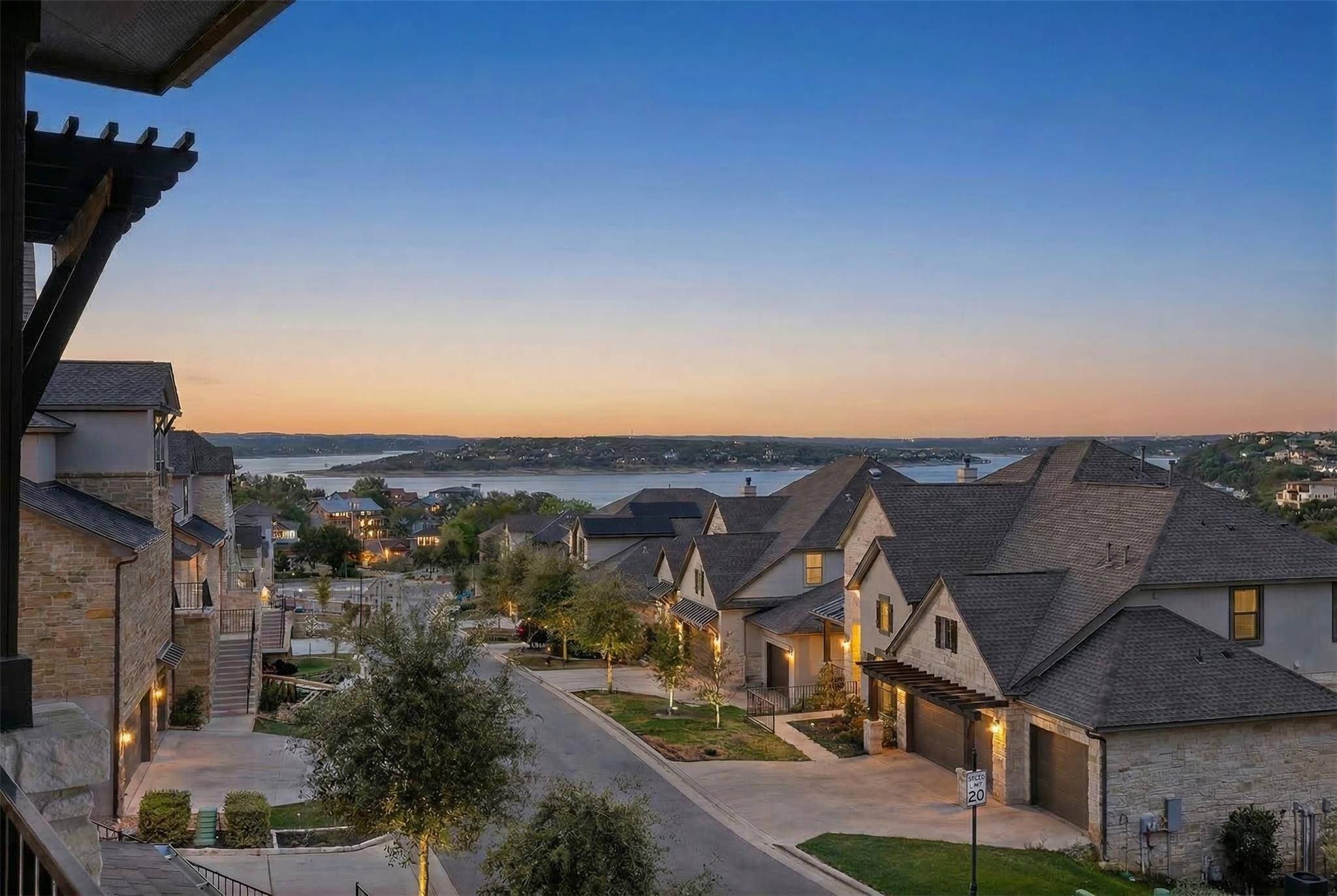 2412 Skywalk LN #52, Spicewood, TX 78669