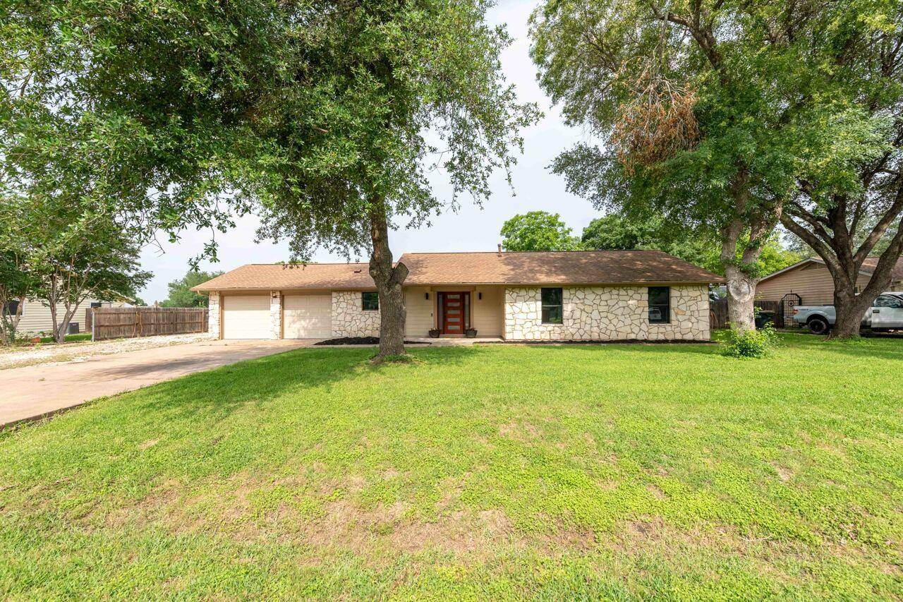 211 Sequoyah ST, Buda, TX 78610