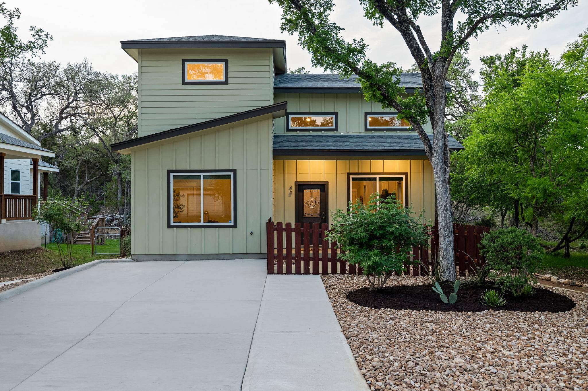 48 Wood Glen DR, Wimberley, TX 78676