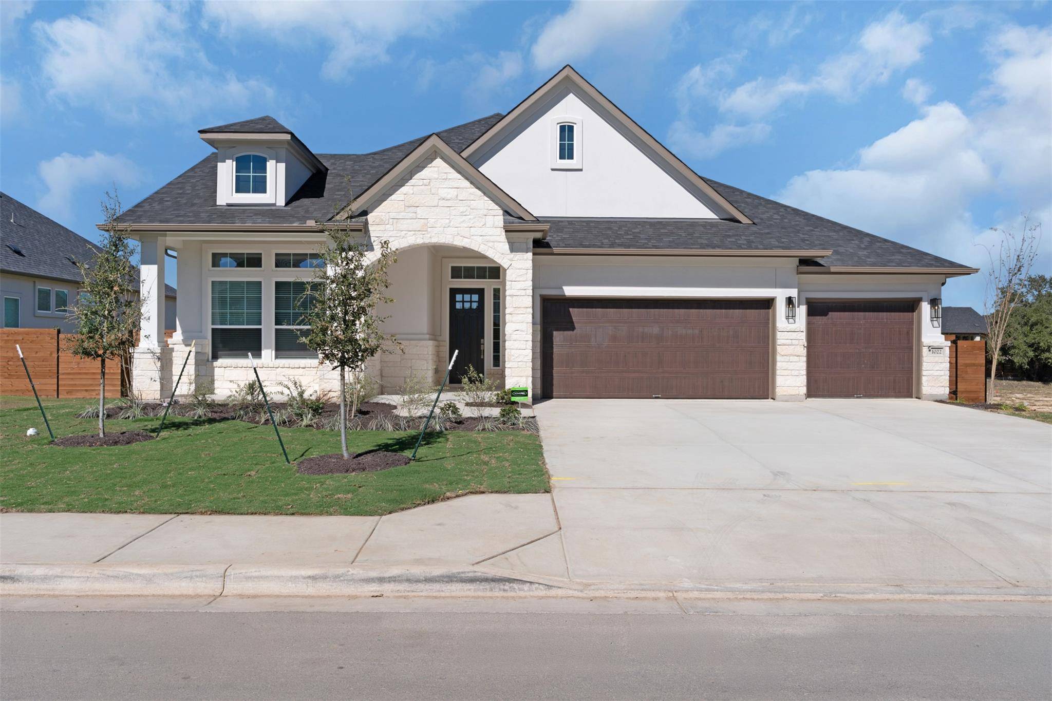 1022 Painted Horse DR, Georgetown, TX 78633