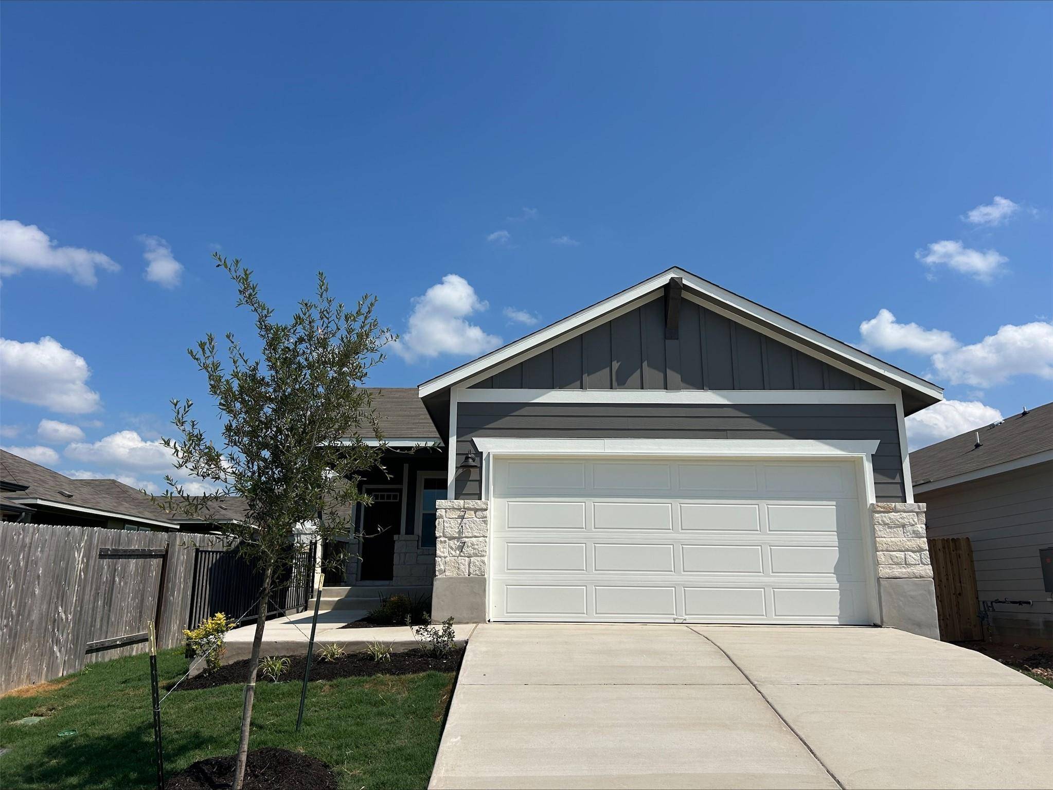 717 Sun Grove TRL, Georgetown, TX 78628