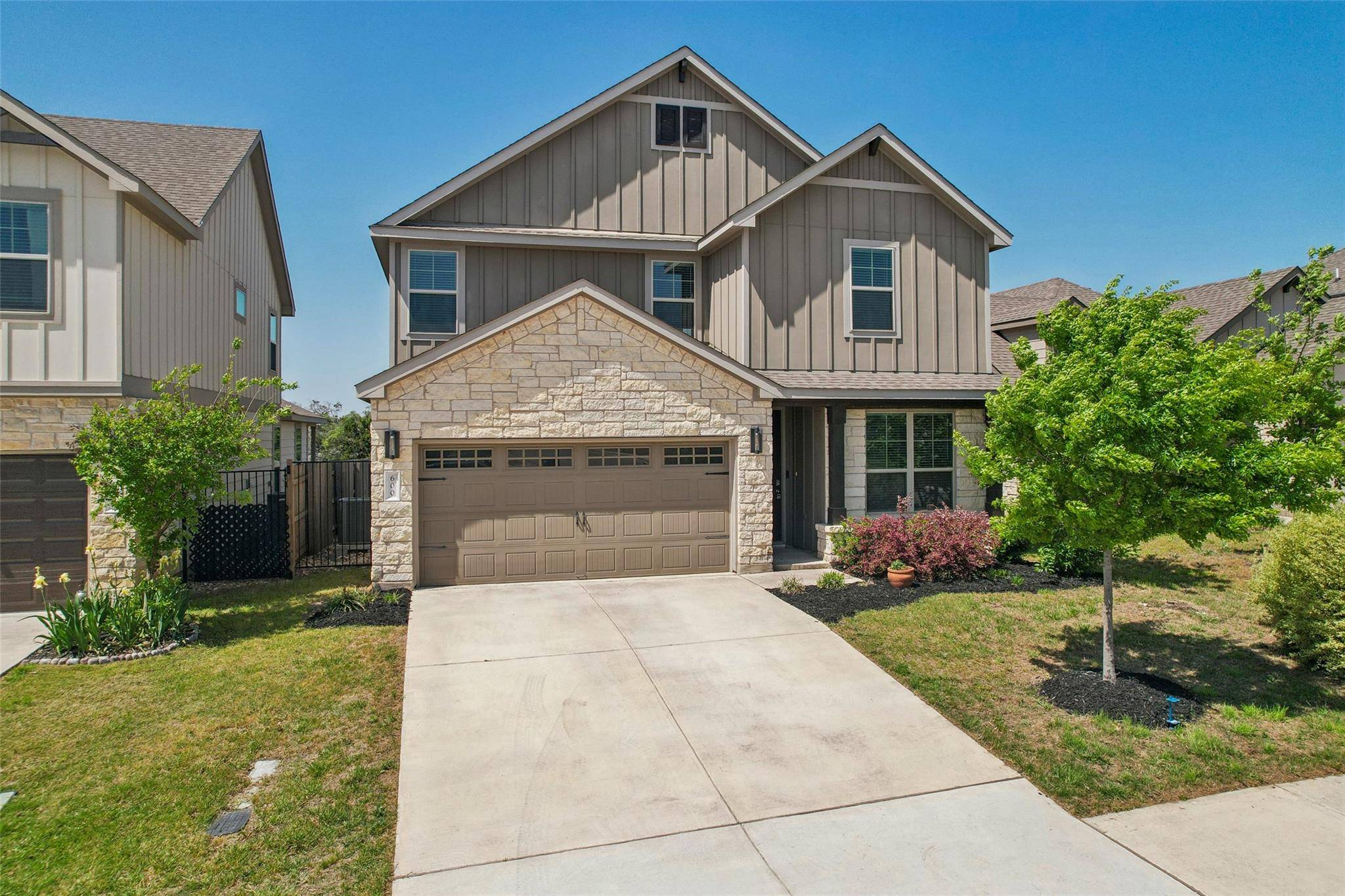 600 Saturnia DR, Georgetown, TX 78628