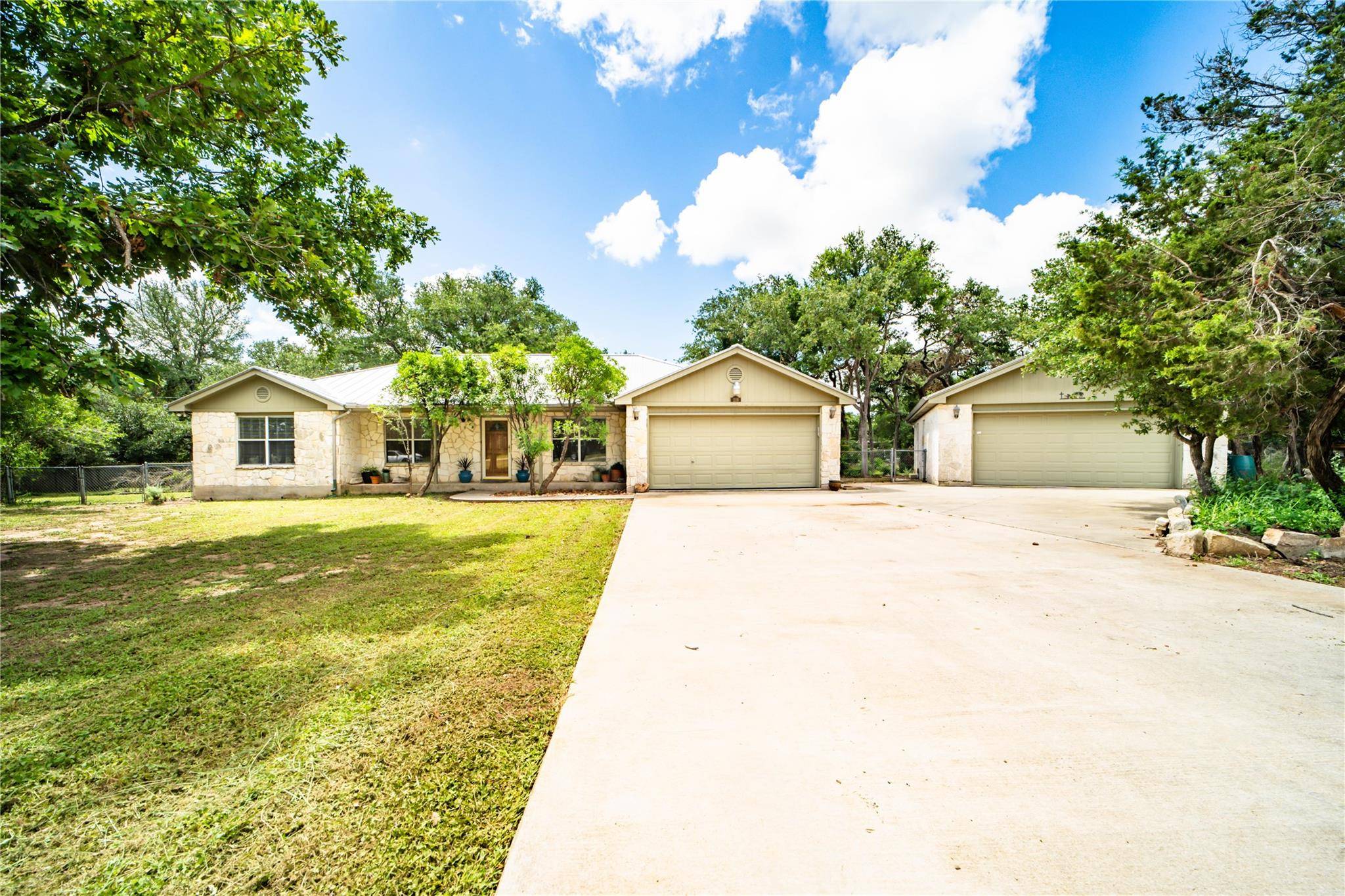 219 Pampas PASS, San Marcos, TX 78666