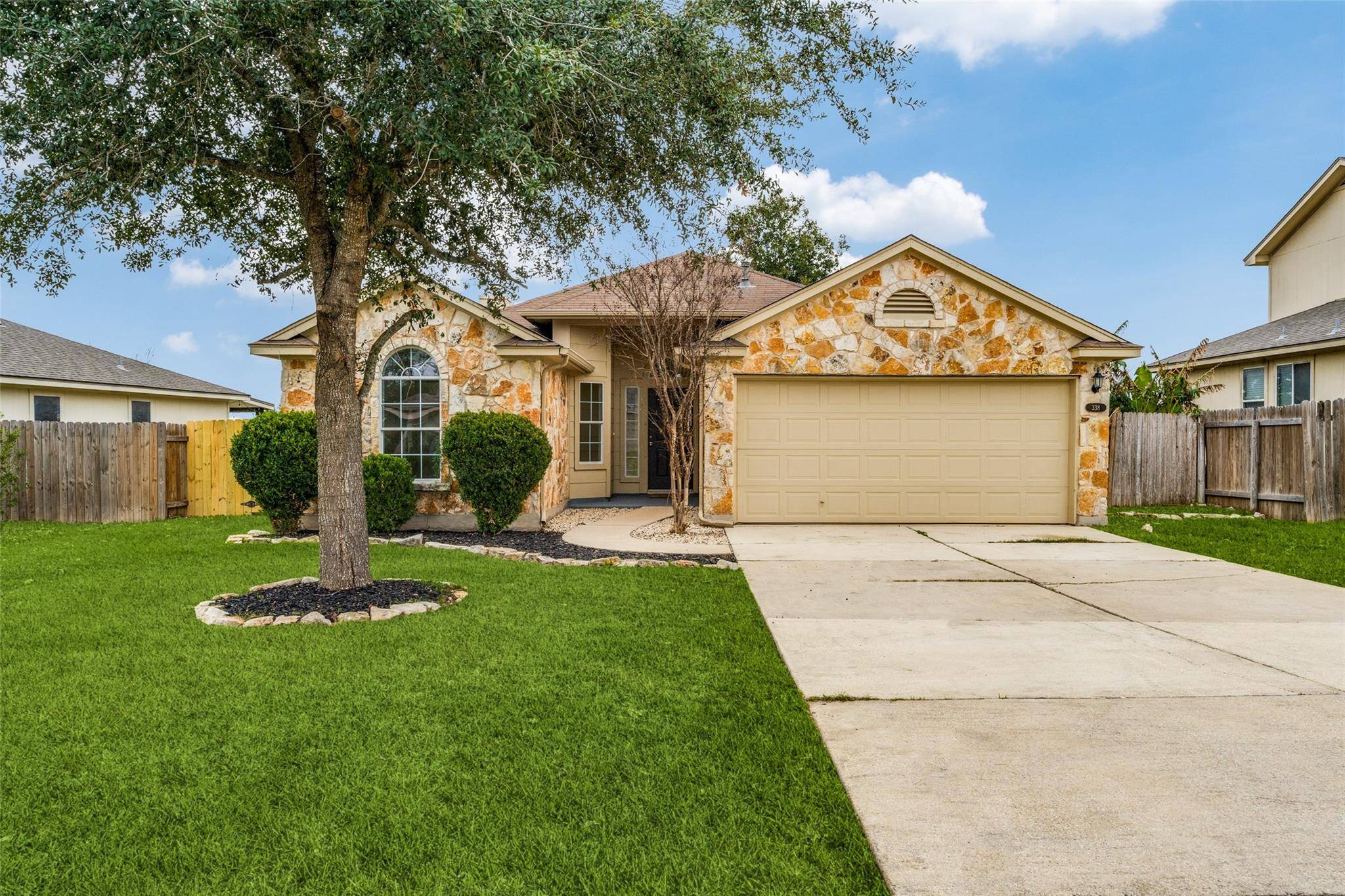 338 Atlantis, Kyle, TX 78640
