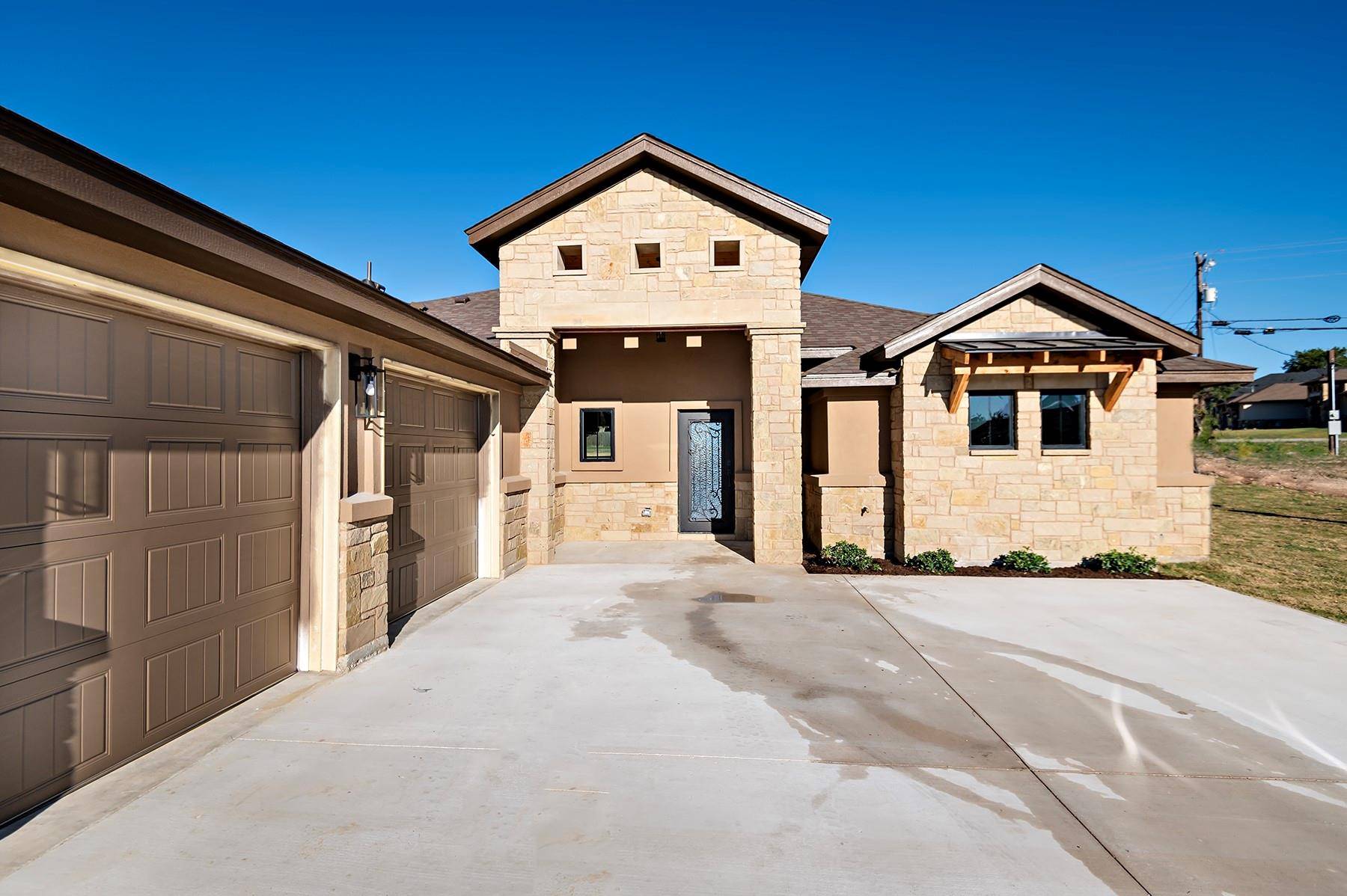 303 Bluestem CV, Georgetown, TX 78633