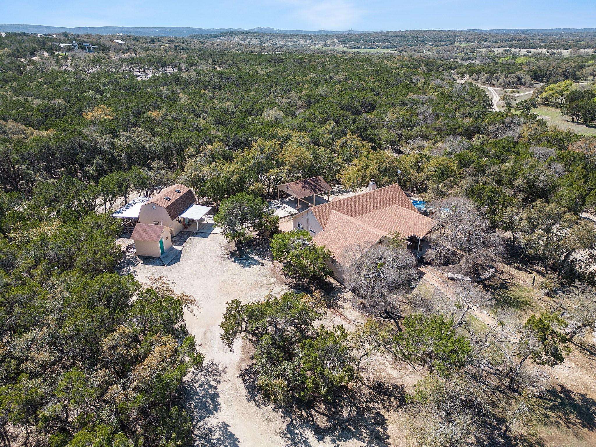 400 Fischer TRL, Wimberley, TX 78676