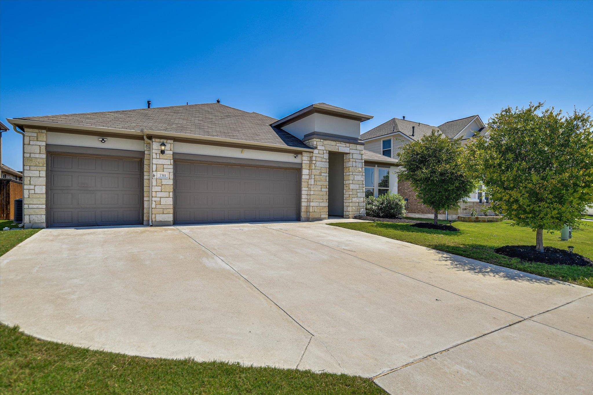7311 Leonardo DR, Round Rock, TX 78665