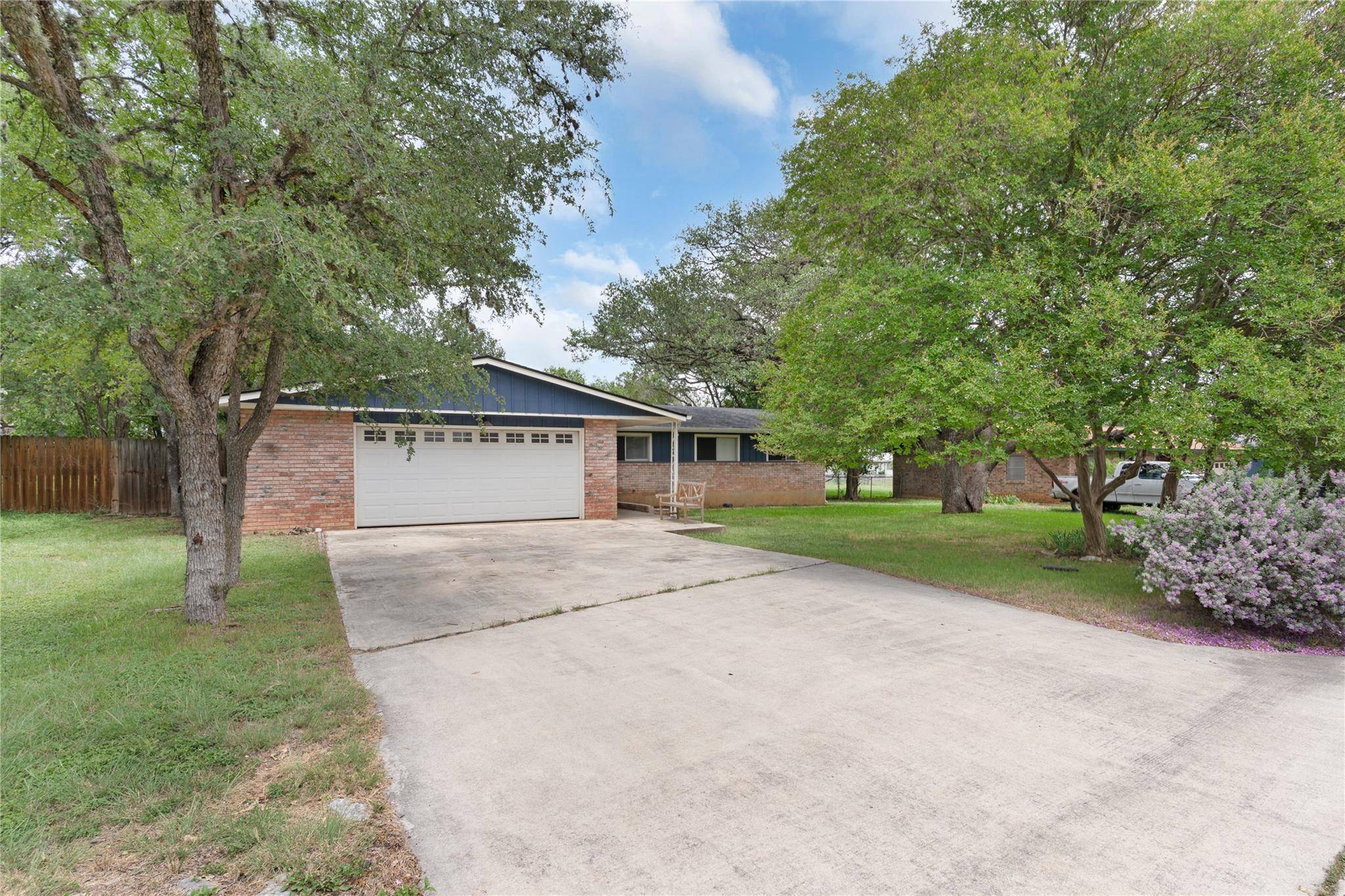 614 Dartmouth ST, San Marcos, TX 78666
