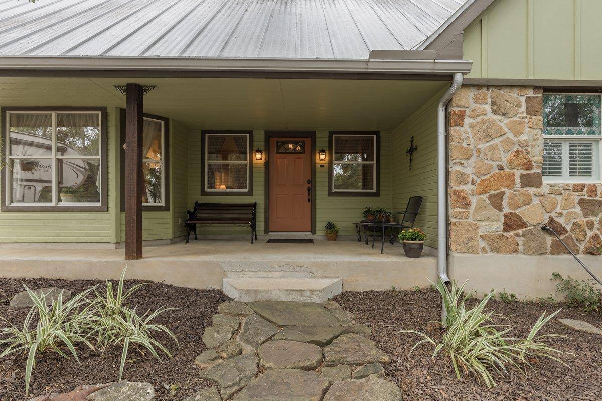 12400 Shady Acres DR, Buda, TX 78610
