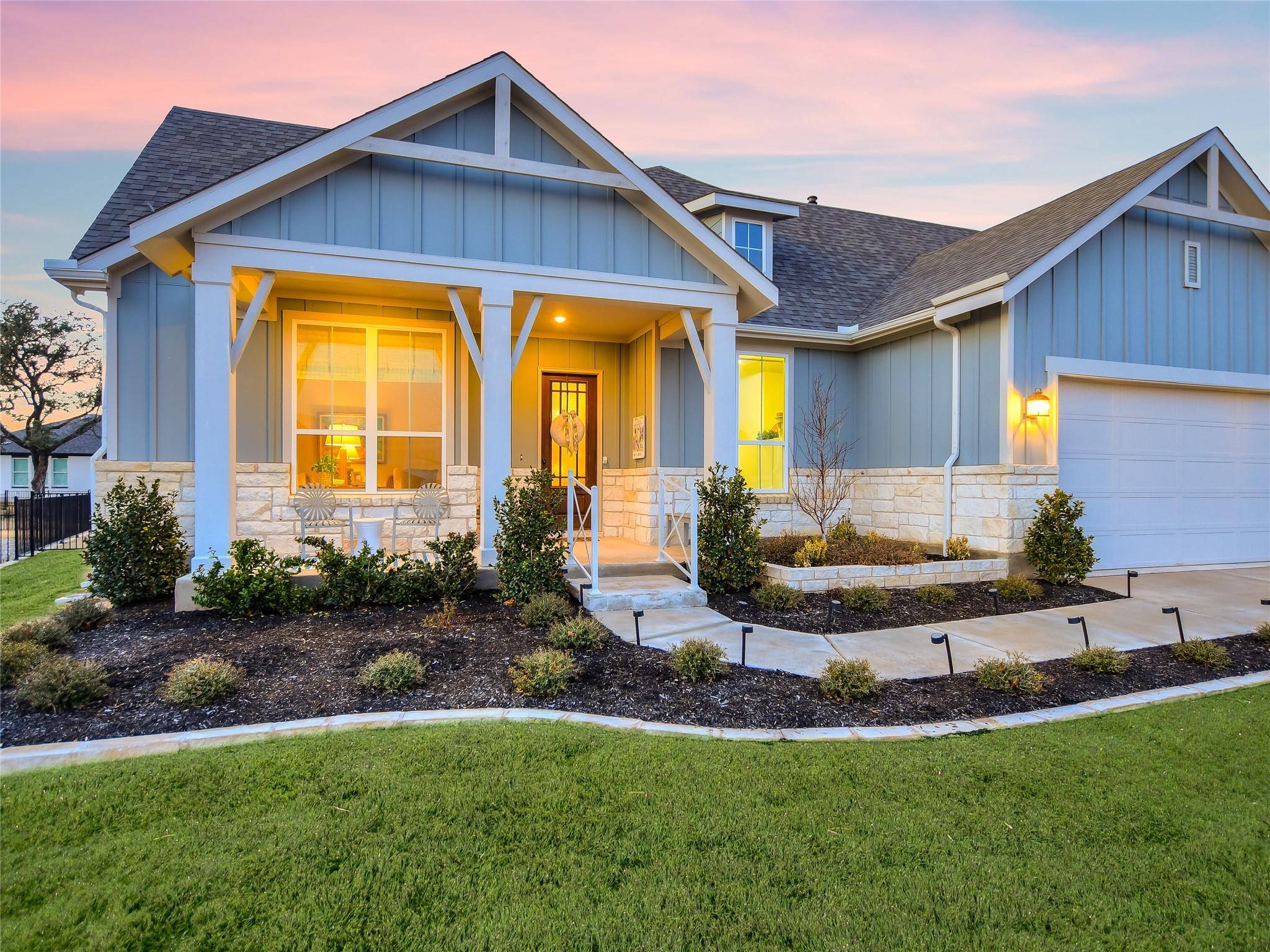 204 Iron Rail LN, Georgetown, TX 78633