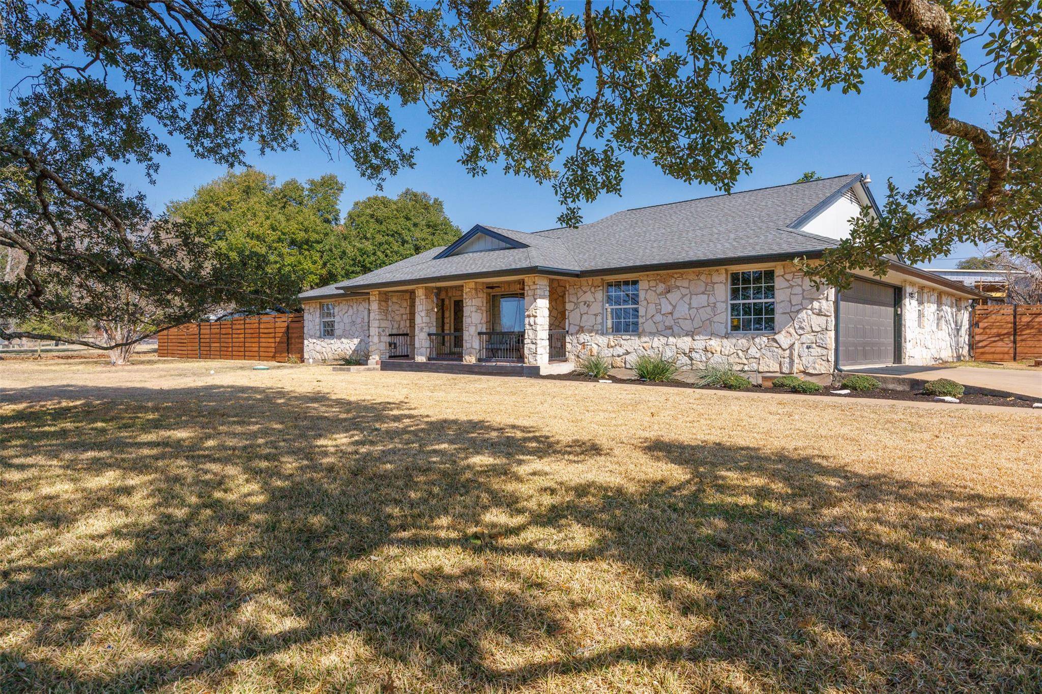 1607 Mayfield DR, Round Rock, TX 78681