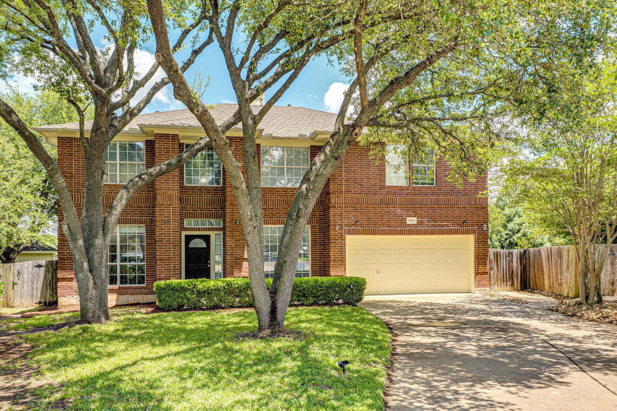 9012 Brimstone LN, Austin, TX 78717
