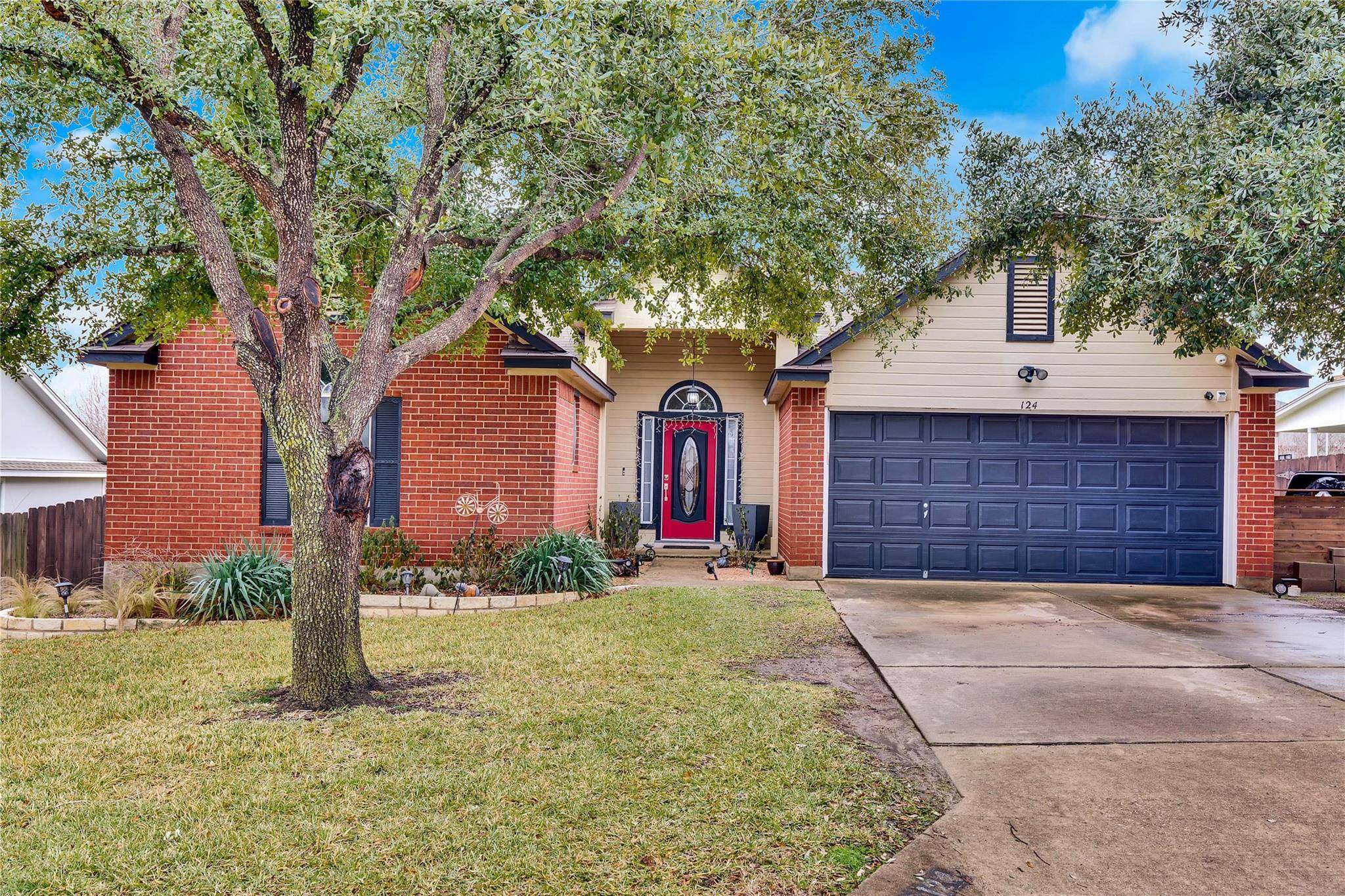 124 Williams WAY, Hutto, TX 78634