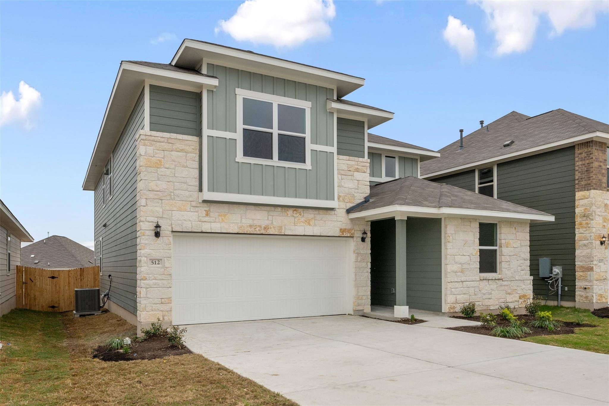 512 Palo Brea LOOP, Hutto, TX 78634