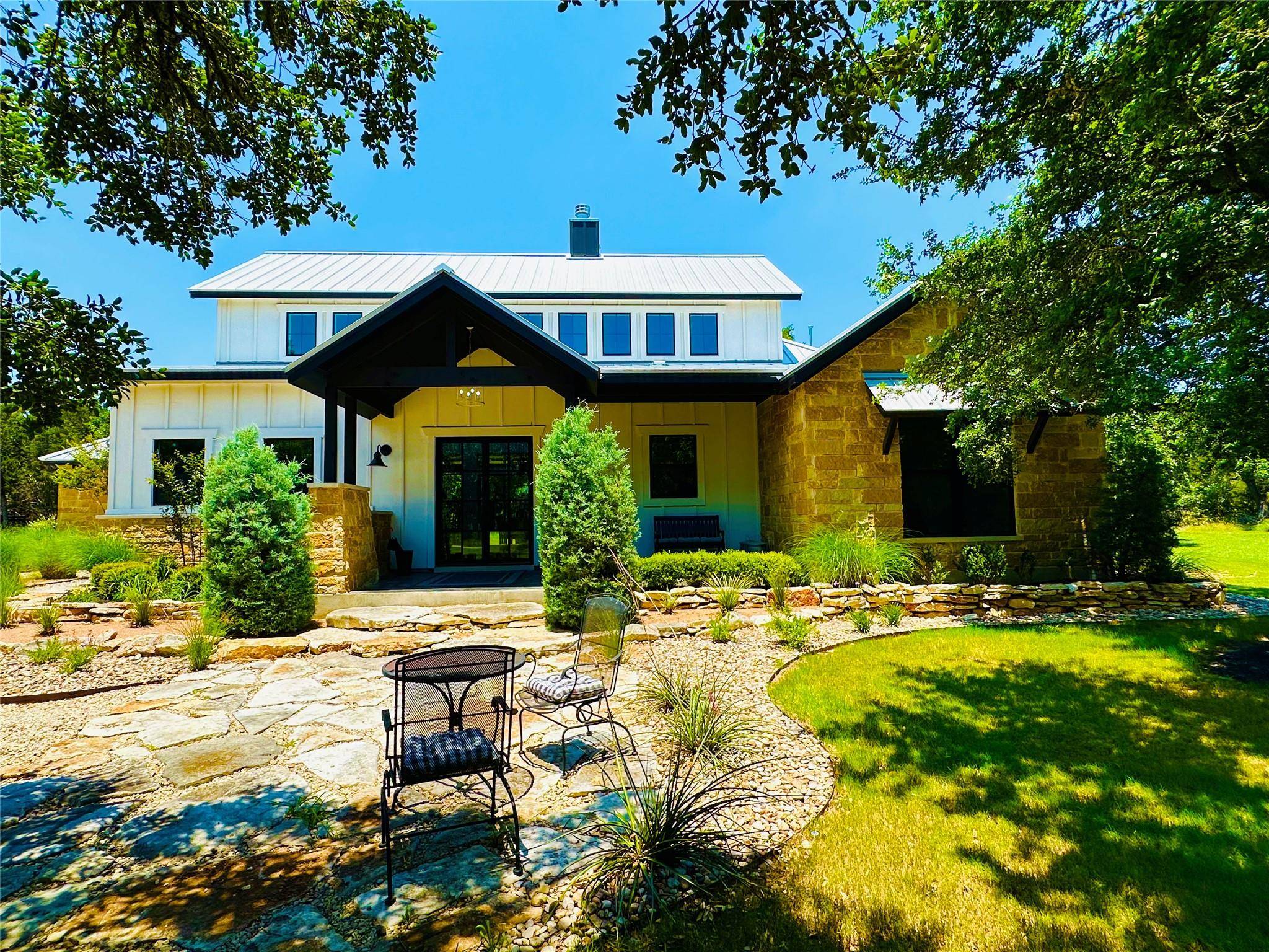 401 Spears Ranch RD, Jarrell, TX 76537