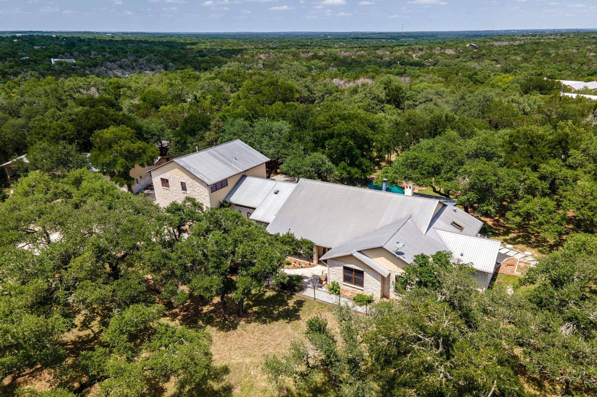 131 Camino Derecho, Wimberley, TX 78676